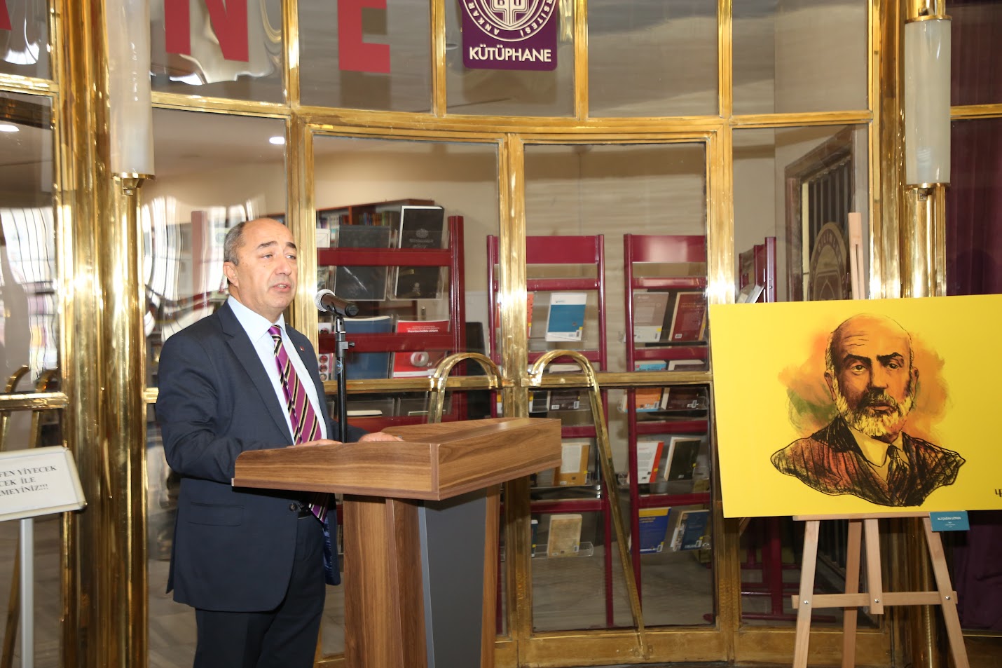 “Akif’in İzinde" Karma Afiş Sergisi ASBÜ’de Sergileniyor