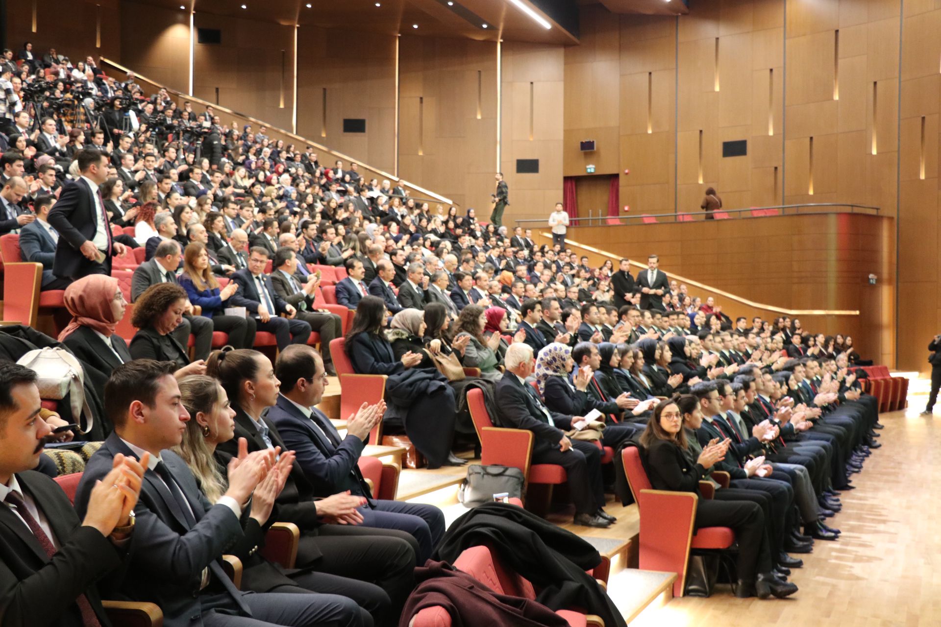 "Türkçe Şûrası – 2 Hukuk Dili Çalıştayı Protokol Konuşmaları ile Başladı"