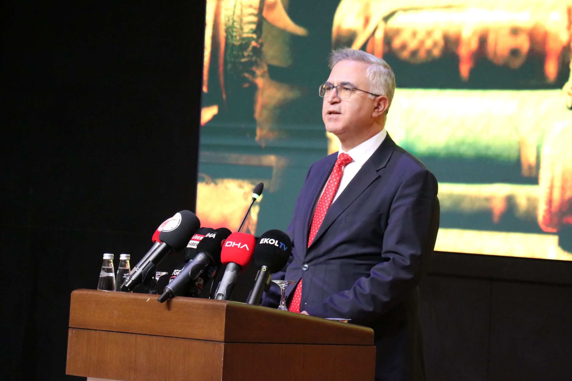 "Türkçe Şûrası – 2 Hukuk Dili Çalıştayı Protokol Konuşmaları ile Başladı"