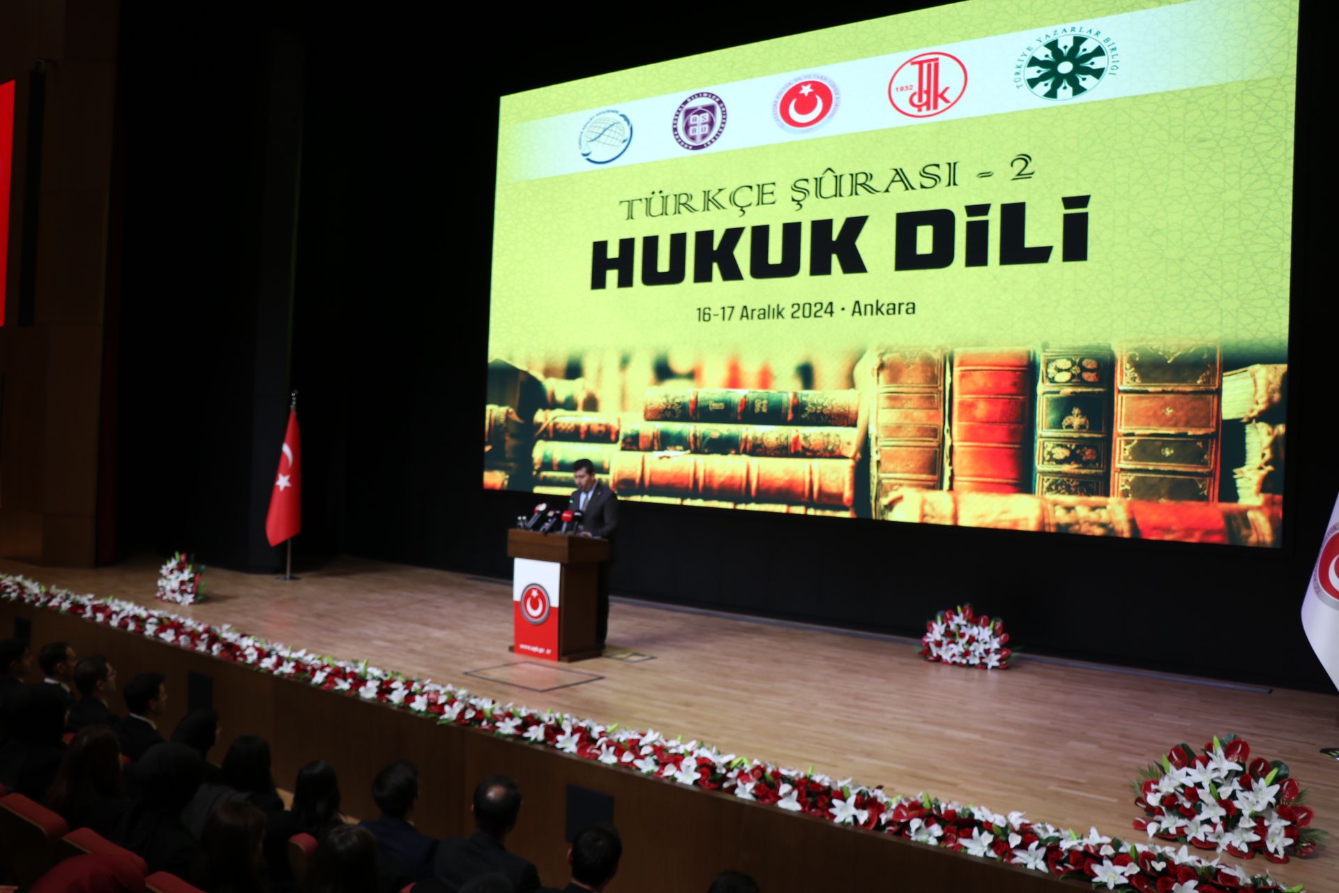 "Türkçe Şûrası – 2 Hukuk Dili Çalıştayı Protokol Konuşmaları ile Başladı"