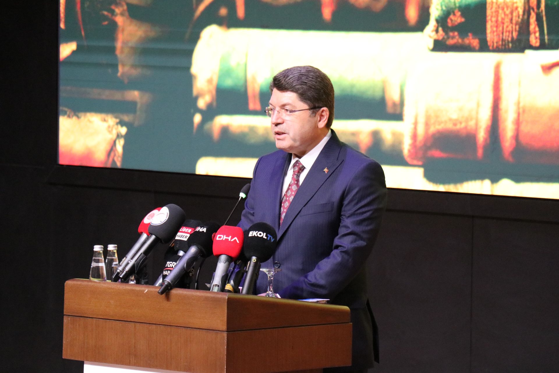 "Türkçe Şûrası – 2 Hukuk Dili Çalıştayı Protokol Konuşmaları ile Başladı"