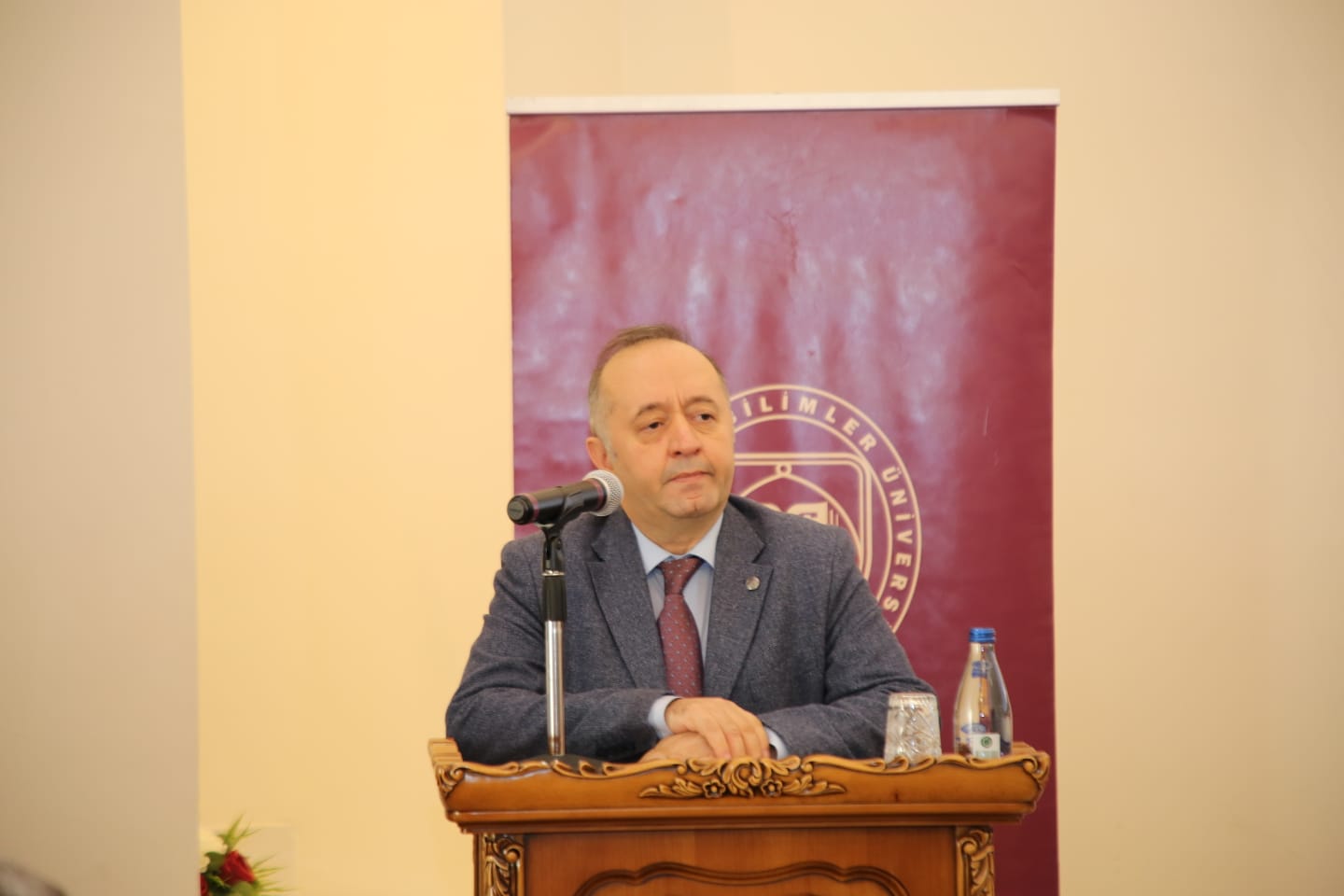 ASBÜ’de “Anayasa Hukukunda Güncel Meseleler Paneli” Düzenlendi