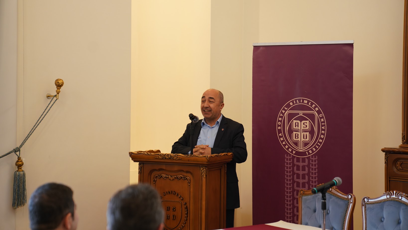 Prof. Dr. Abdullah Şevki DUYMAZ konuşmasını gerçekleştiriyor.
