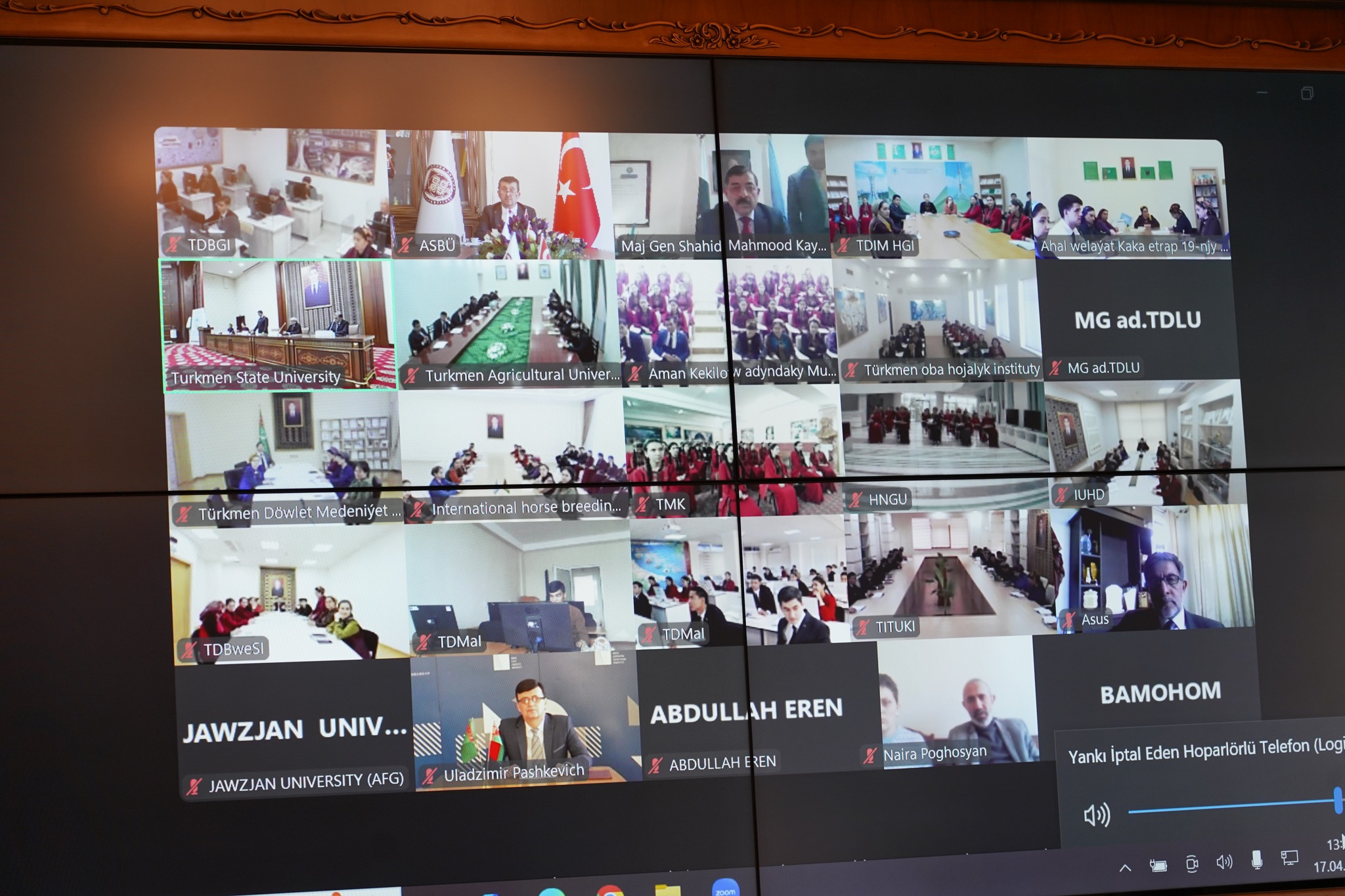 Online katılımcıların olduğu ekrandan bir görüntü