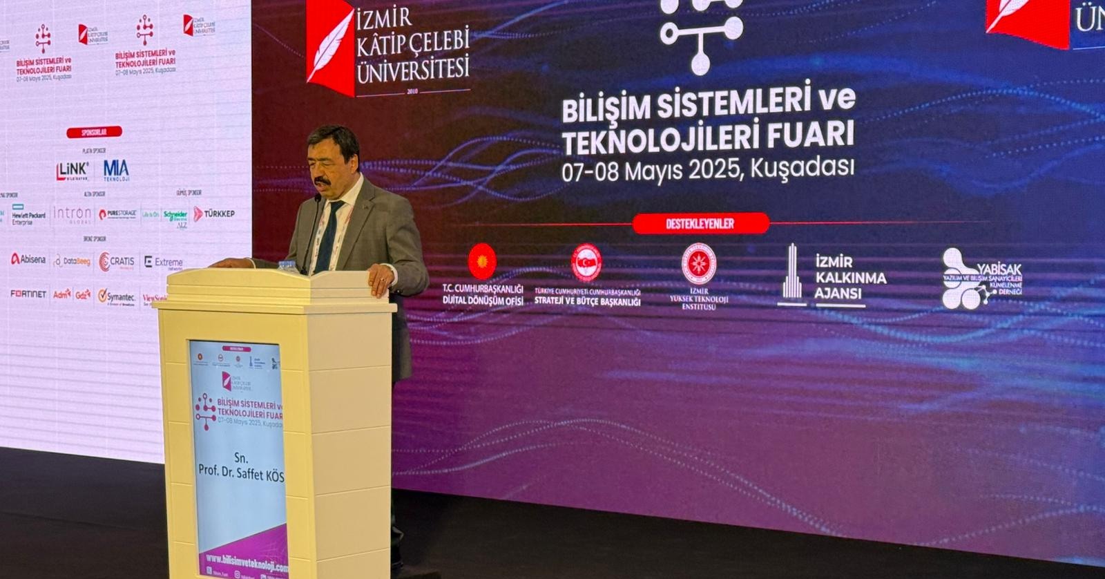 Bilişim Sistemleri ve Teknolojileri Fuarı’nın açılışı, 7 Mayıs 2025 Çarşamba günü gerçekleştirildi.