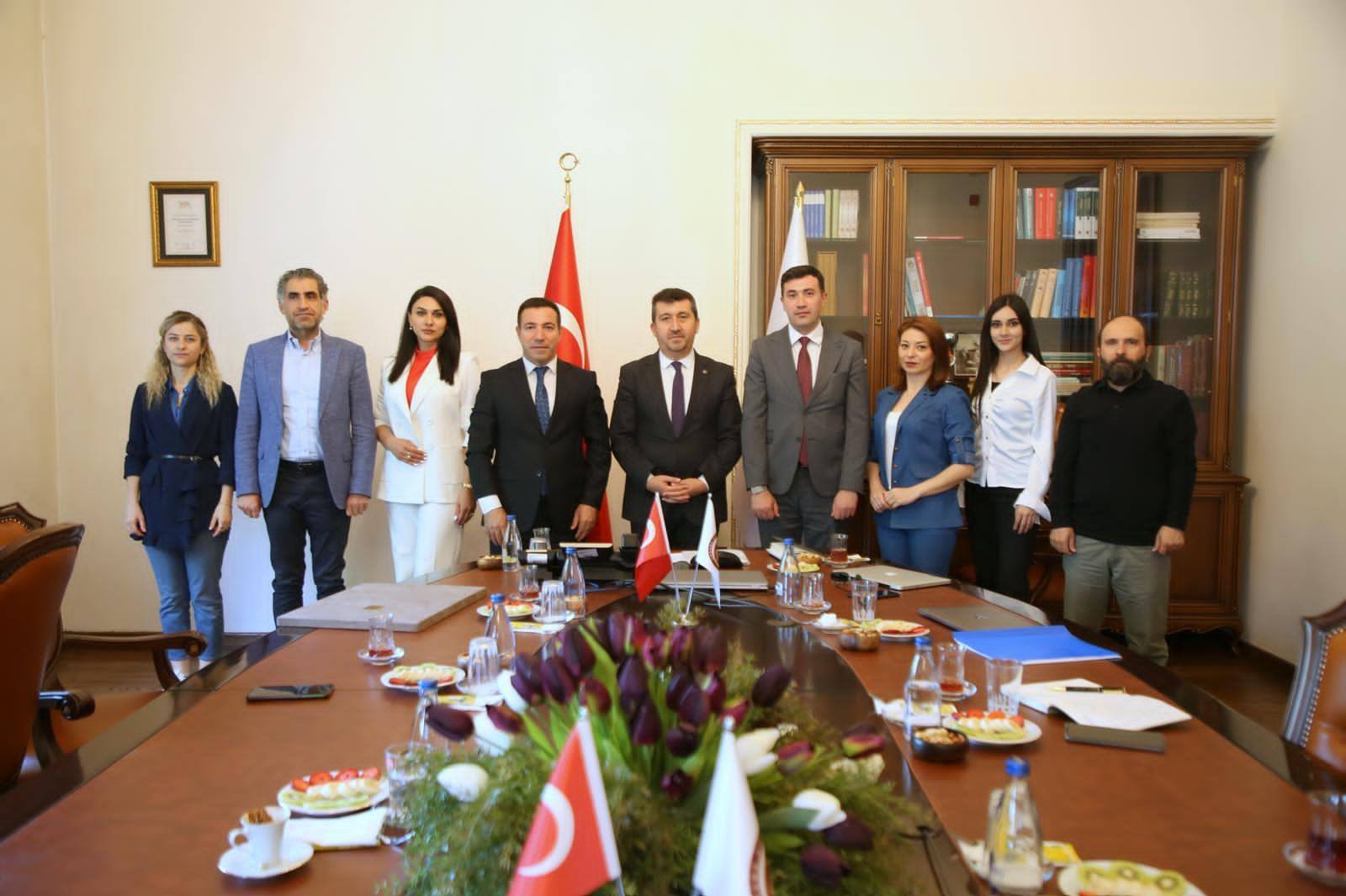 Bakü Devlet Üniversitesi Heyetinden ASBÜ’ye Ziyaret