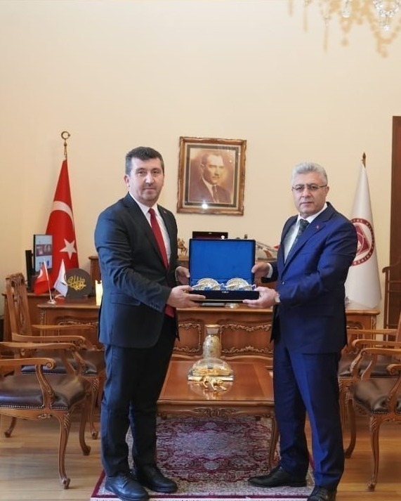 Yargıtay Cumhuriyet Başsavcısı Muhsin Şentürk, Ankara Sosyal Bilimler Üniversitesi (ASBÜ) Rektörü Prof. Dr. Musa Kâzım Arıcan ile Makamında Bir Araya Geldi.