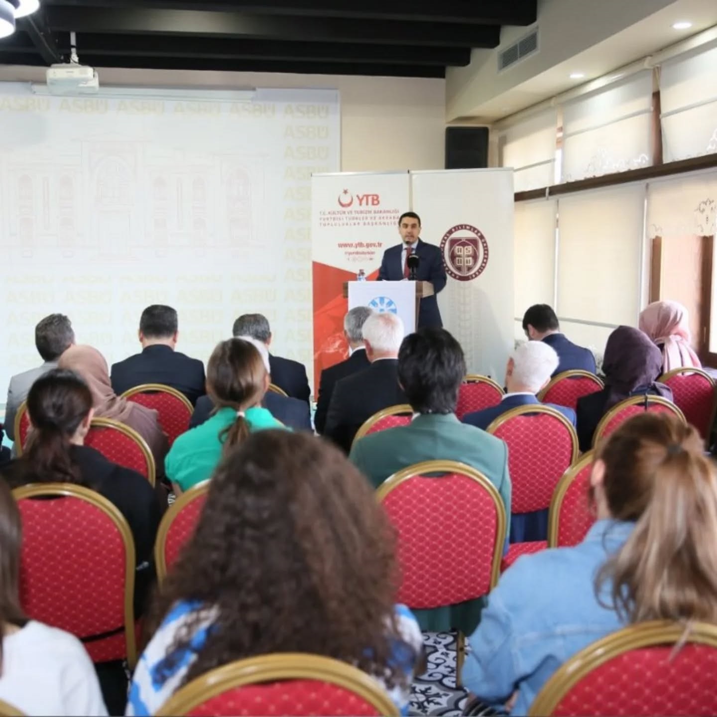 ASBÜ, Bulgaristan Yaratıcı Yazarlık Atölyesi Çalıştayı’na Ev Sahipliği Yaptı