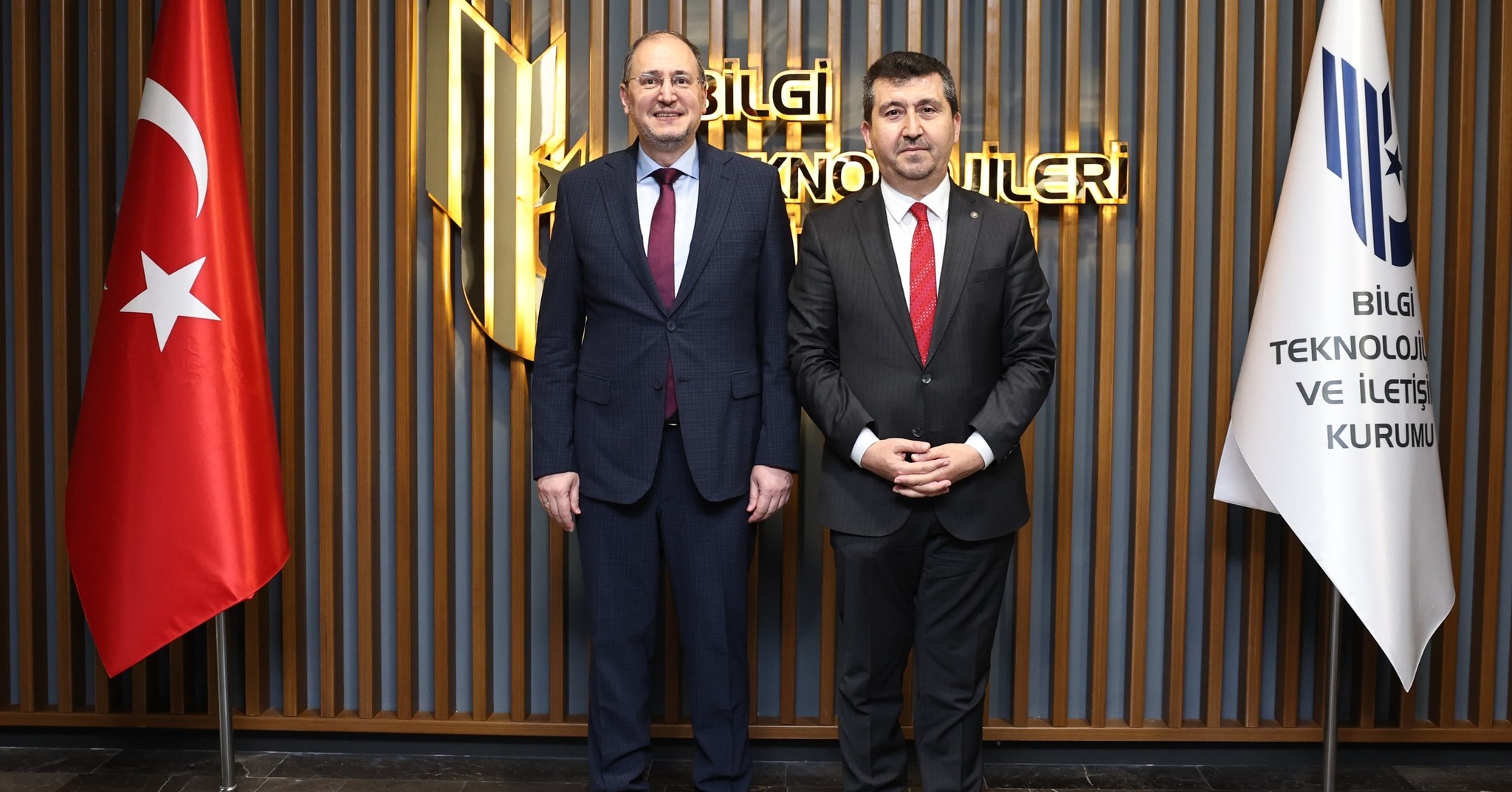 ikili foto çekildi rektör bey