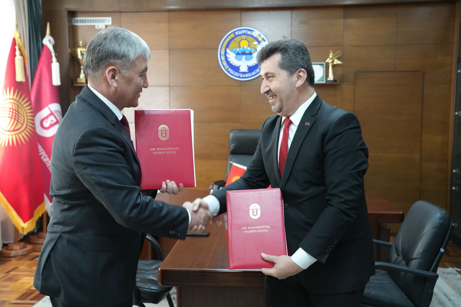 ASBÜ ile Kırgız-Özbek Uluslararası Batıralı Sıdıkov Üniversitesi Arasında İş Birliği Protokolü İmzalandı
