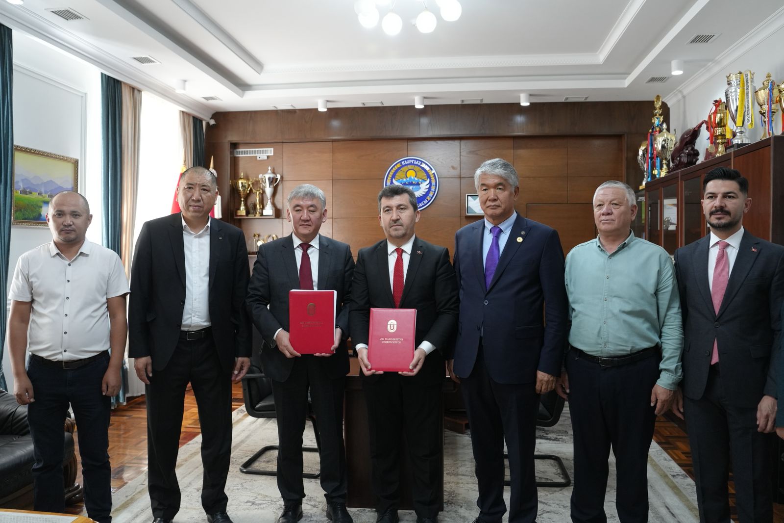 ASBÜ ile Kırgız-Özbek Uluslararası Batıralı Sıdıkov Üniversitesi Arasında İş Birliği Protokolü İmzalandı