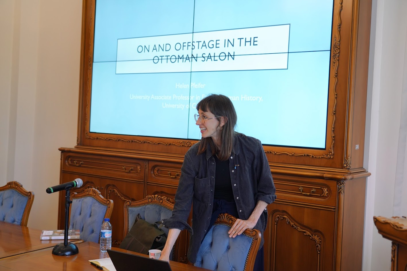 “On and Offstage in the Ottoman Salon” Semineri: Dr. Helen Pfeifer, Osmanlı Meclislerinin Sosyal ve Entelektüel Yaşamdaki Rolünü Anlattı