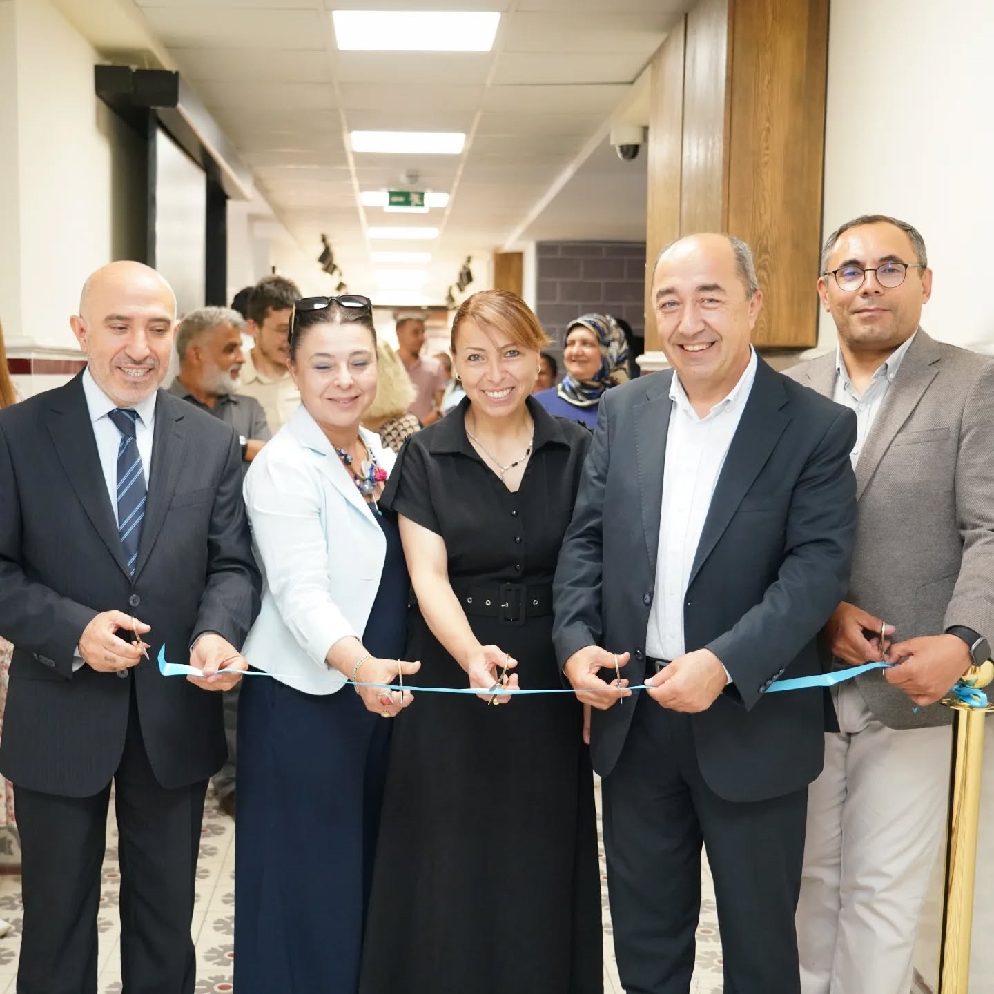 İpliğin Renkle Dansı Kişisel Resim Sergisi