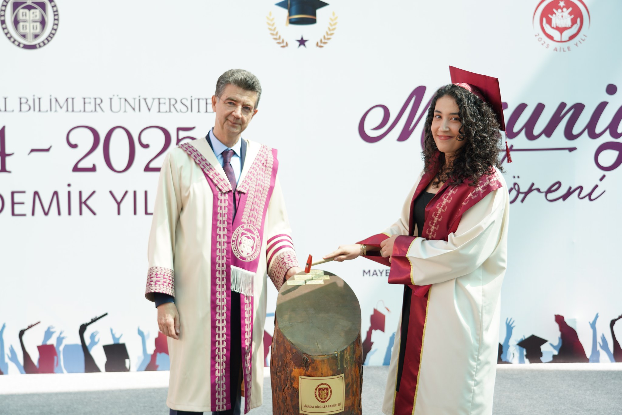 ASBÜ Siyasal Bilgiler Fakültesi Mezuniyet Töreni