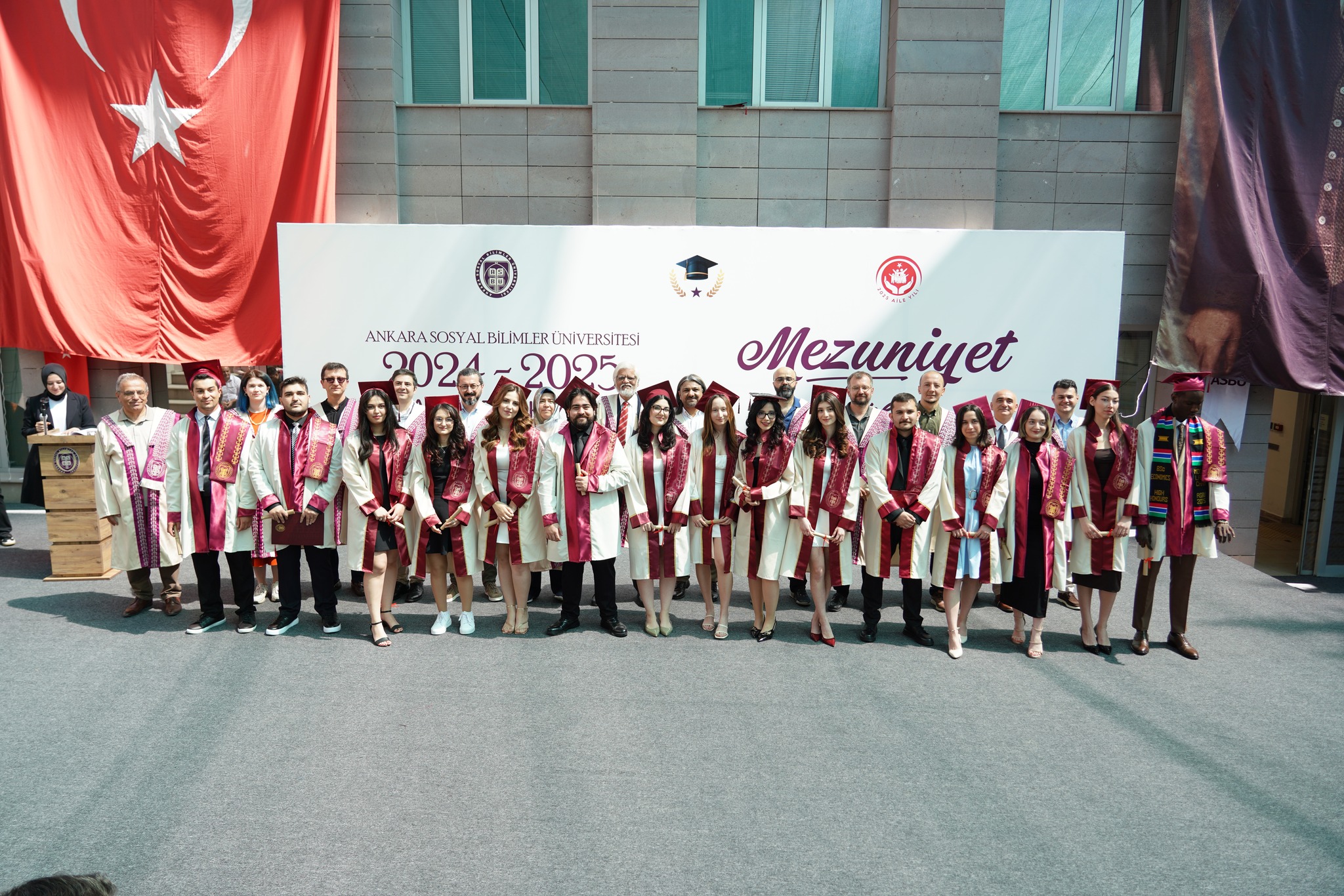 ASBÜ Siyasal Bilgiler Fakültesi Mezuniyet Töreni
