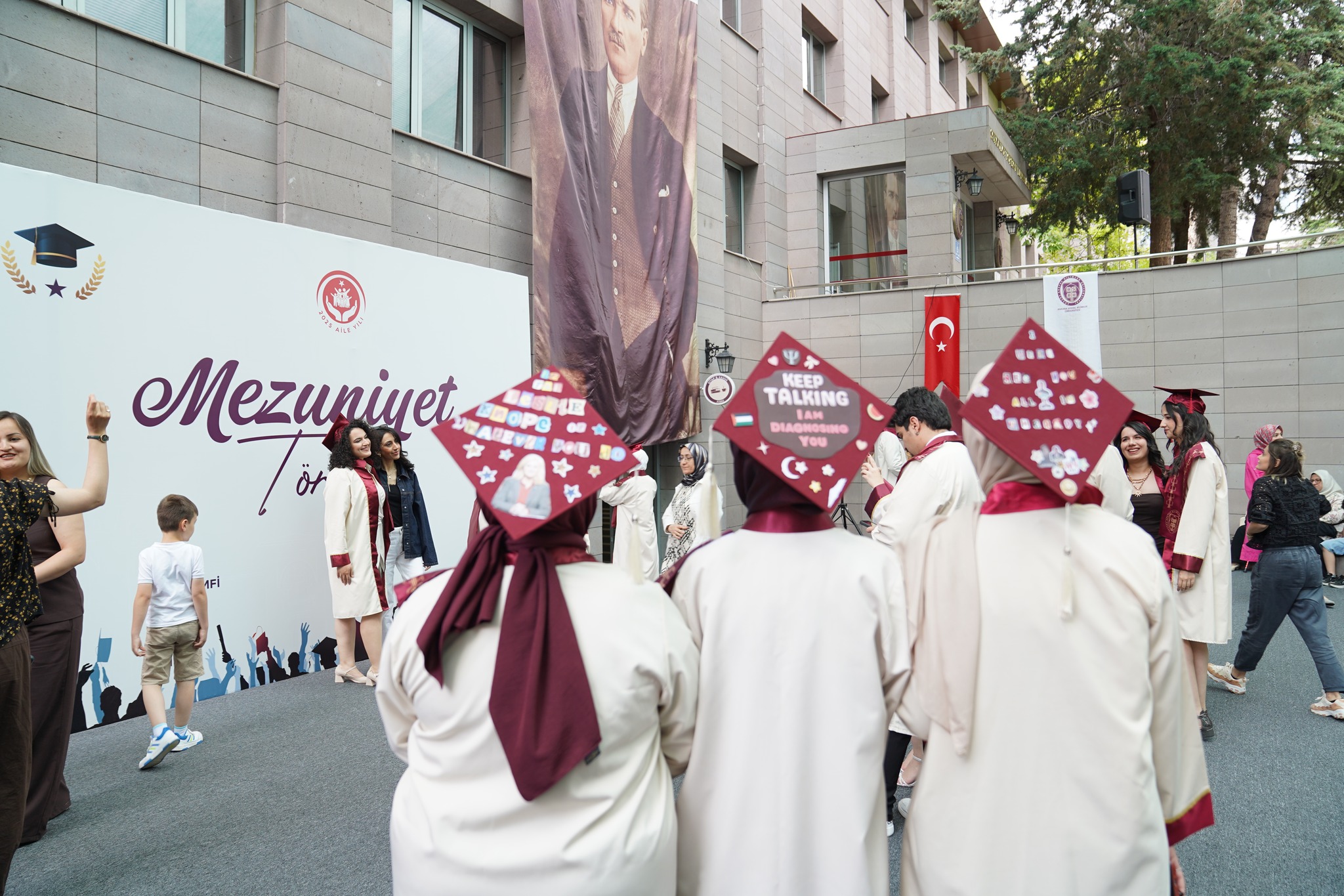 🎓 ASBÜ Sosyal ve Beşeri Bilimler Fakültesi 2024-2025 Mezuniyet Töreni 🎉