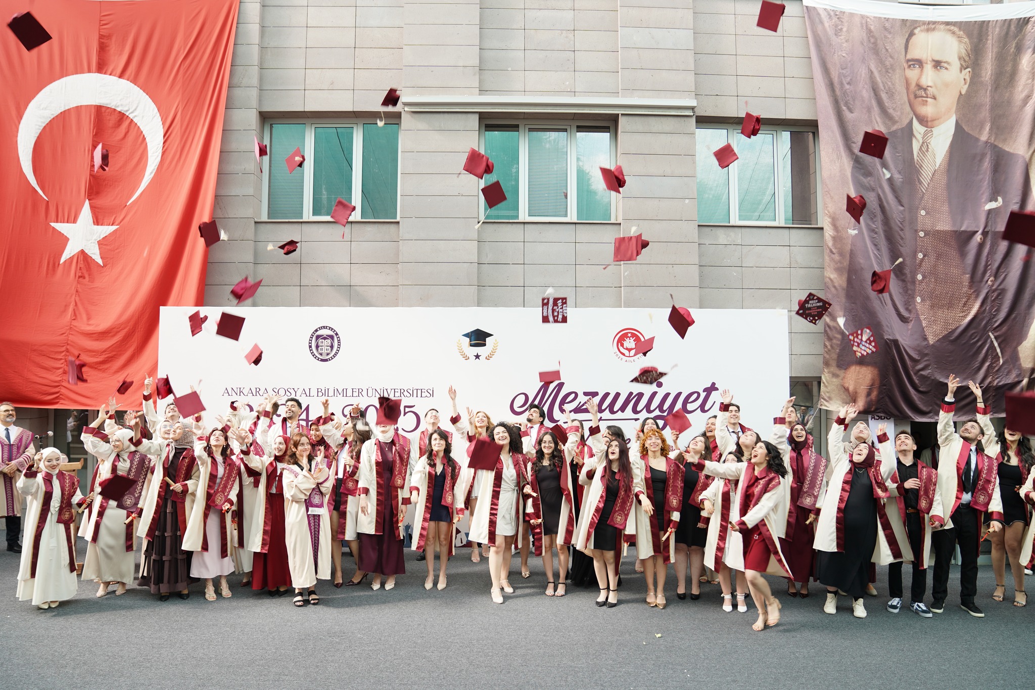 🎓 ASBÜ Sosyal ve Beşeri Bilimler Fakültesi 2024-2025 Mezuniyet Töreni 🎉