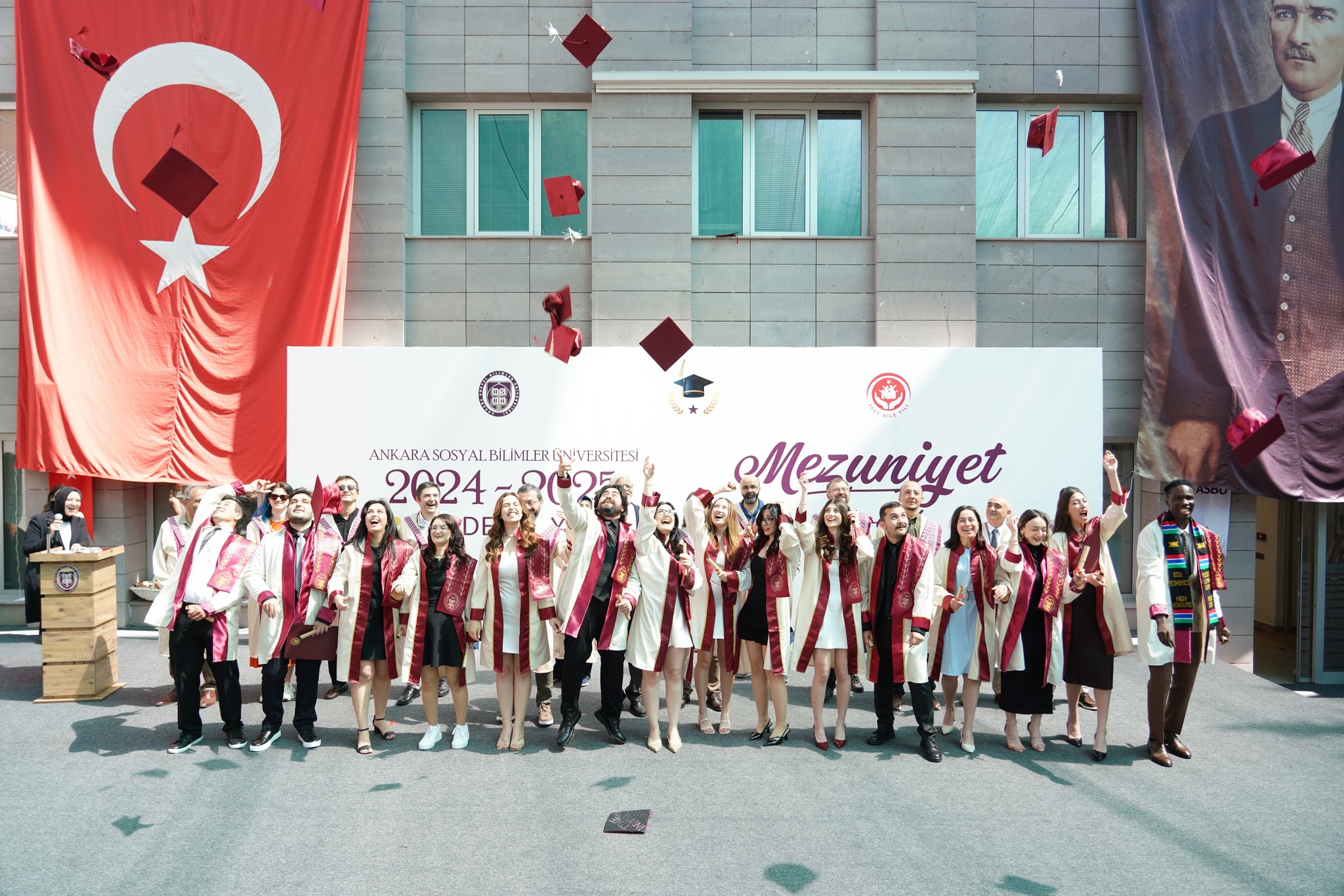 ASBÜ Siyasal Bilgiler Fakültesi Mezuniyet Töreni