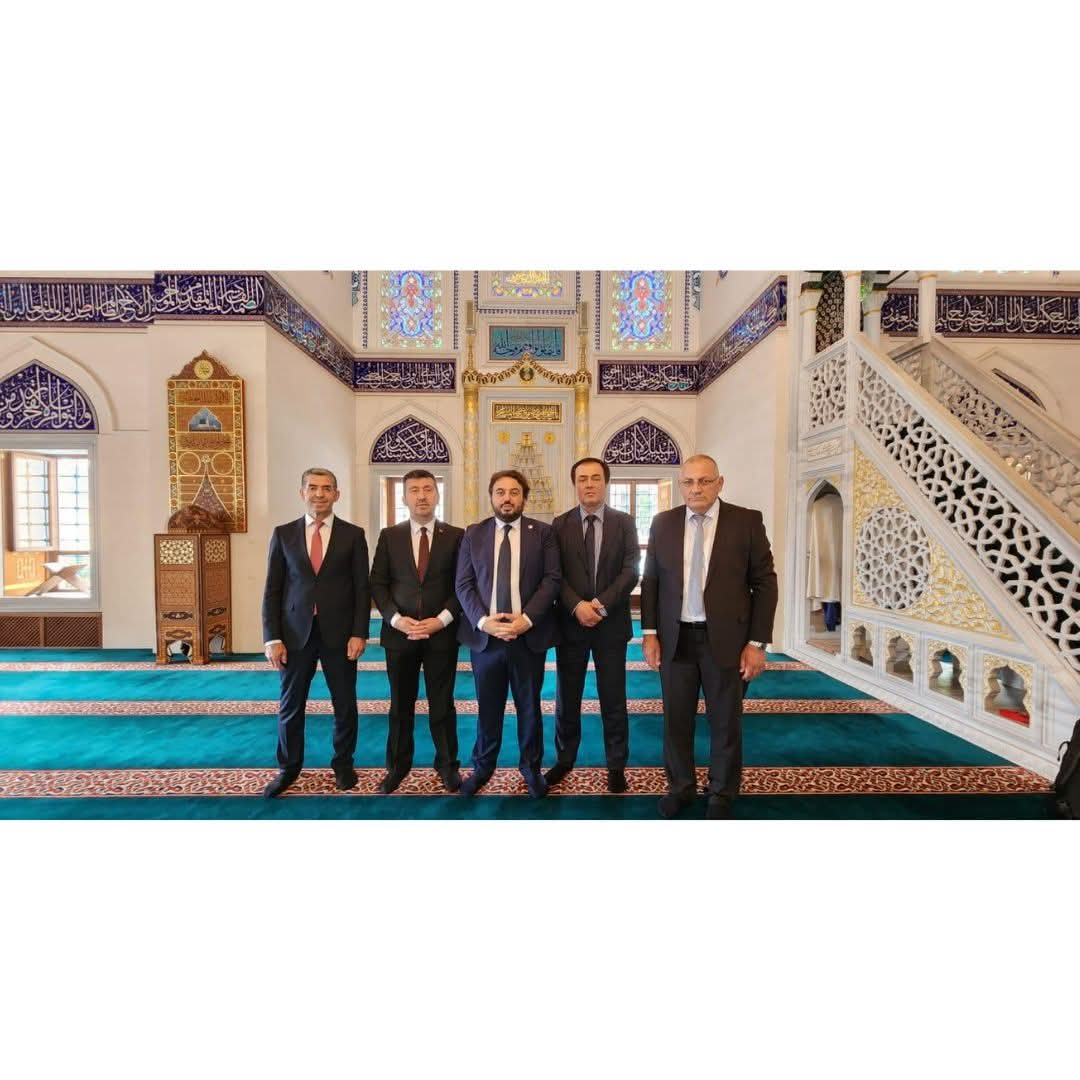 ASBÜ Heyeti Tokyo Camii ve Kültür Merkezi'ni Ziyaret Etti 