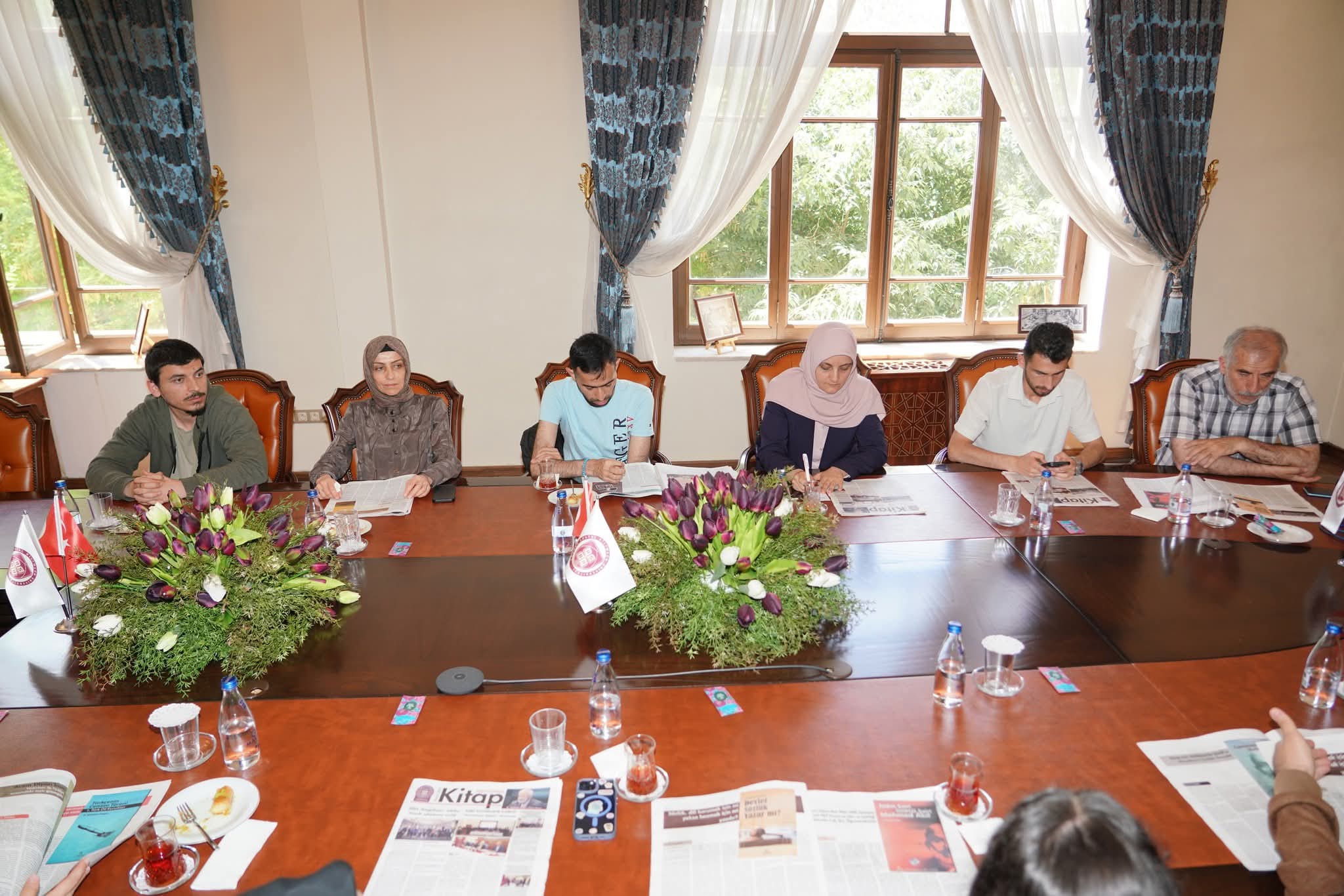   ASBÜ Rektörü Prof. Dr.Musa Kazım Arıcan, Genç Yazarlarla Buluştu
