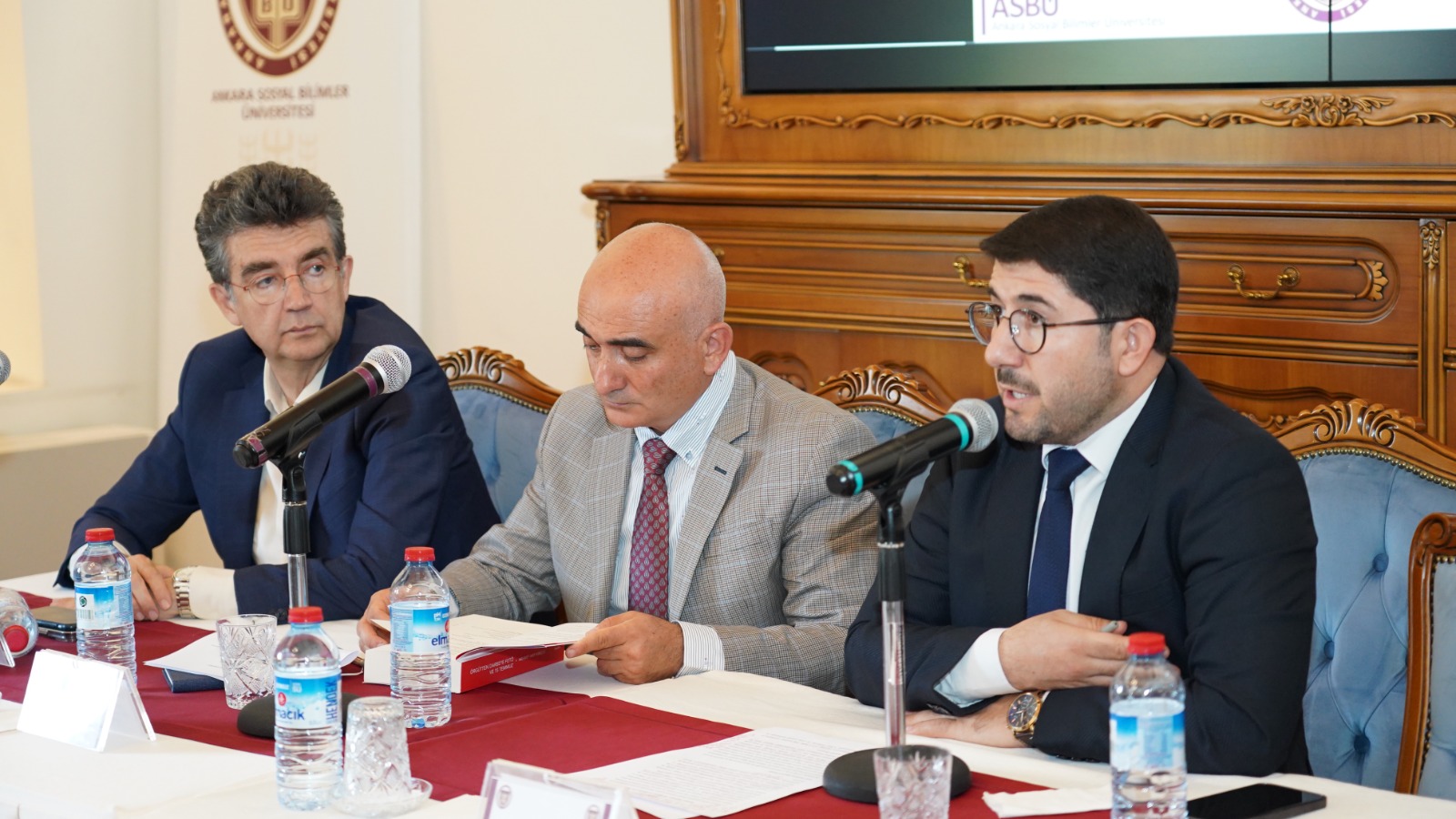 ASBÜ’de "15 Temmuz'un Siyasi, Ekonomik ve Toplumsal Yansımaları" Paneli Akademisyenlerin katılımıyla gerçekleşen panelde 15 Temmuz darbe girişiminin çok boyutlu etkileri ele alındı. 