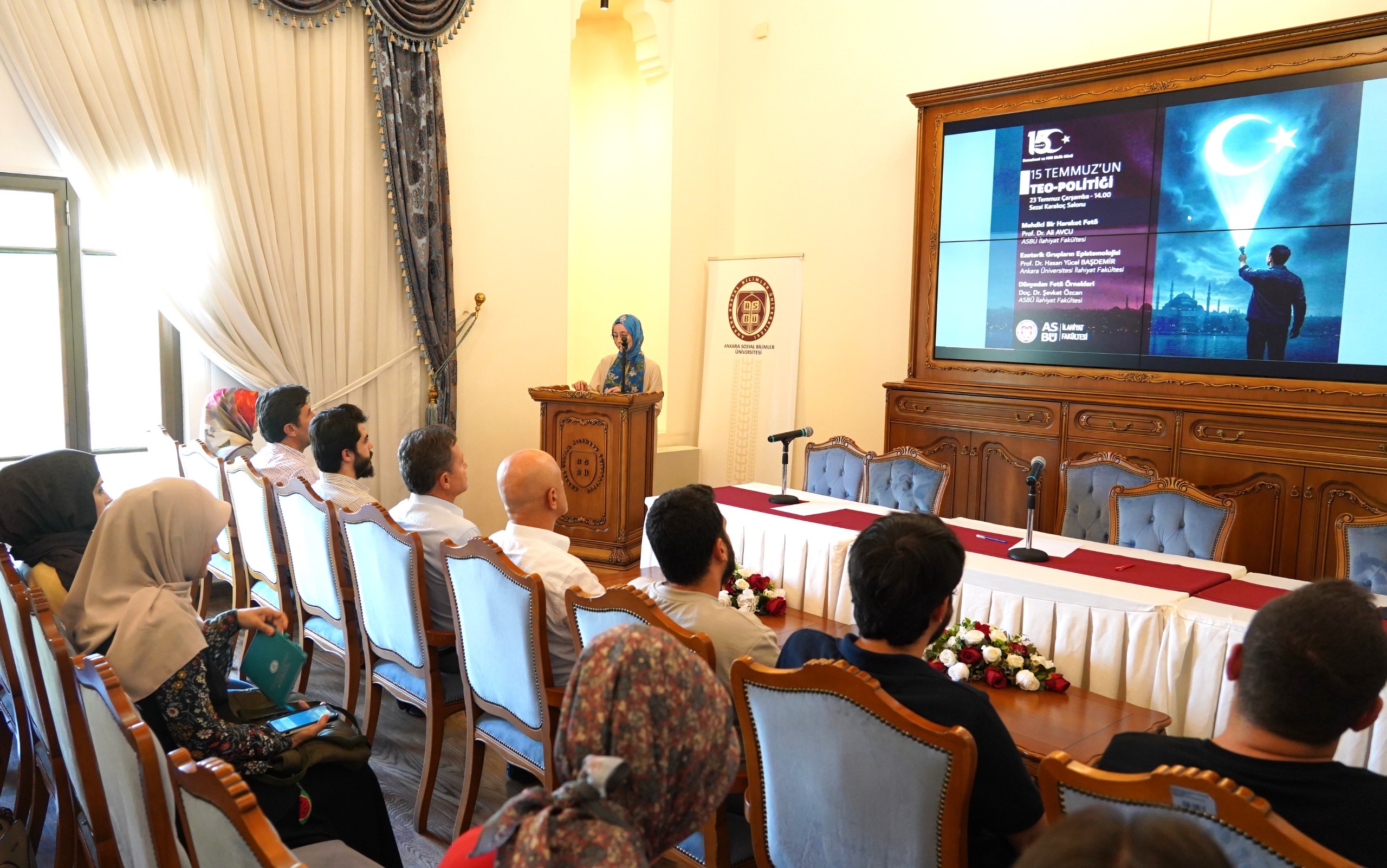 ASBÜ'de “15 Temmuz’un Teo-Politiği” Paneli Düzenlendi