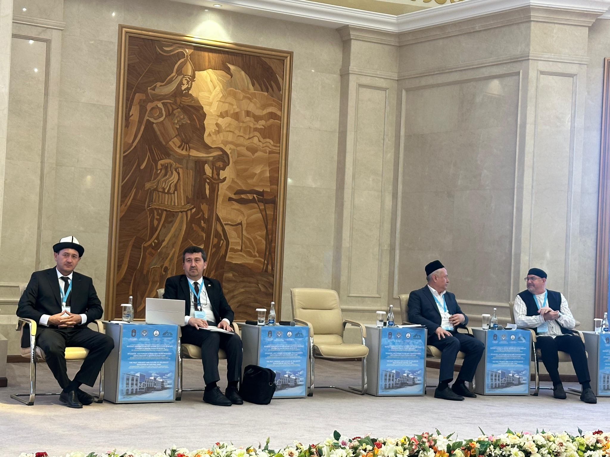 ASBÜ Rektörü Prof. Dr. Musa Kâzım Arıcan Bişkek’te “Orta Asya’da Din Eğitiminin Dünü Bugünü ve Yarını” Uluslararası Konferansı'nda Yeni Yönelimleri Anlattı