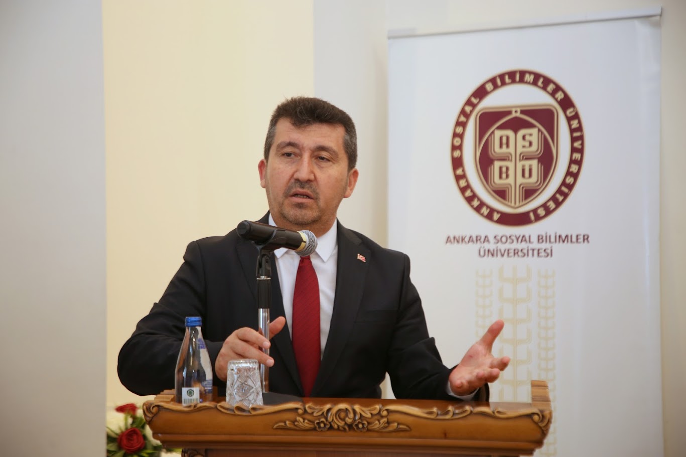 “15 Temmuz’un Dünya Basınındaki Yansımaları” ASBÜ’de Çok Dilli Perspektifle Ele Alındı