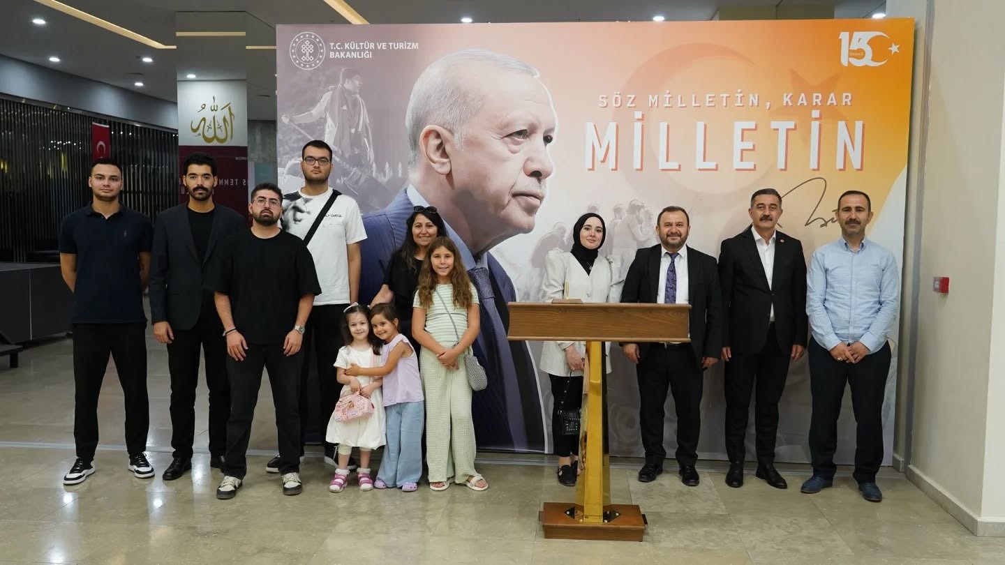 ASBÜ Ailesinden Anıtsal Mekânlara Anlamlı Ziyaret