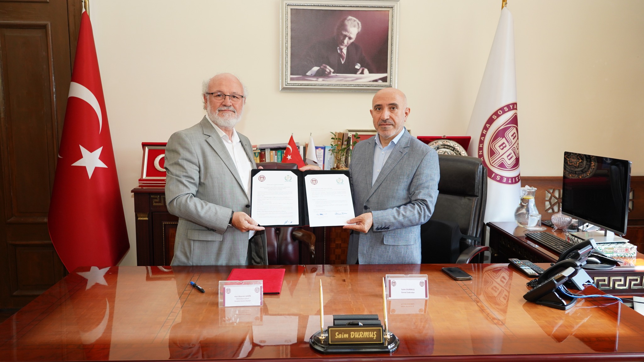 Ankara Sosyal Bilimler Üniversitesi ile İnsan Hak ve Hürriyetleri ve İnsani Yardım Vakfı Ankara Şubesi Arasında Düzenlenen Sosyal Bilimler Alanında Akademik İş Birliği Sözleşmesi