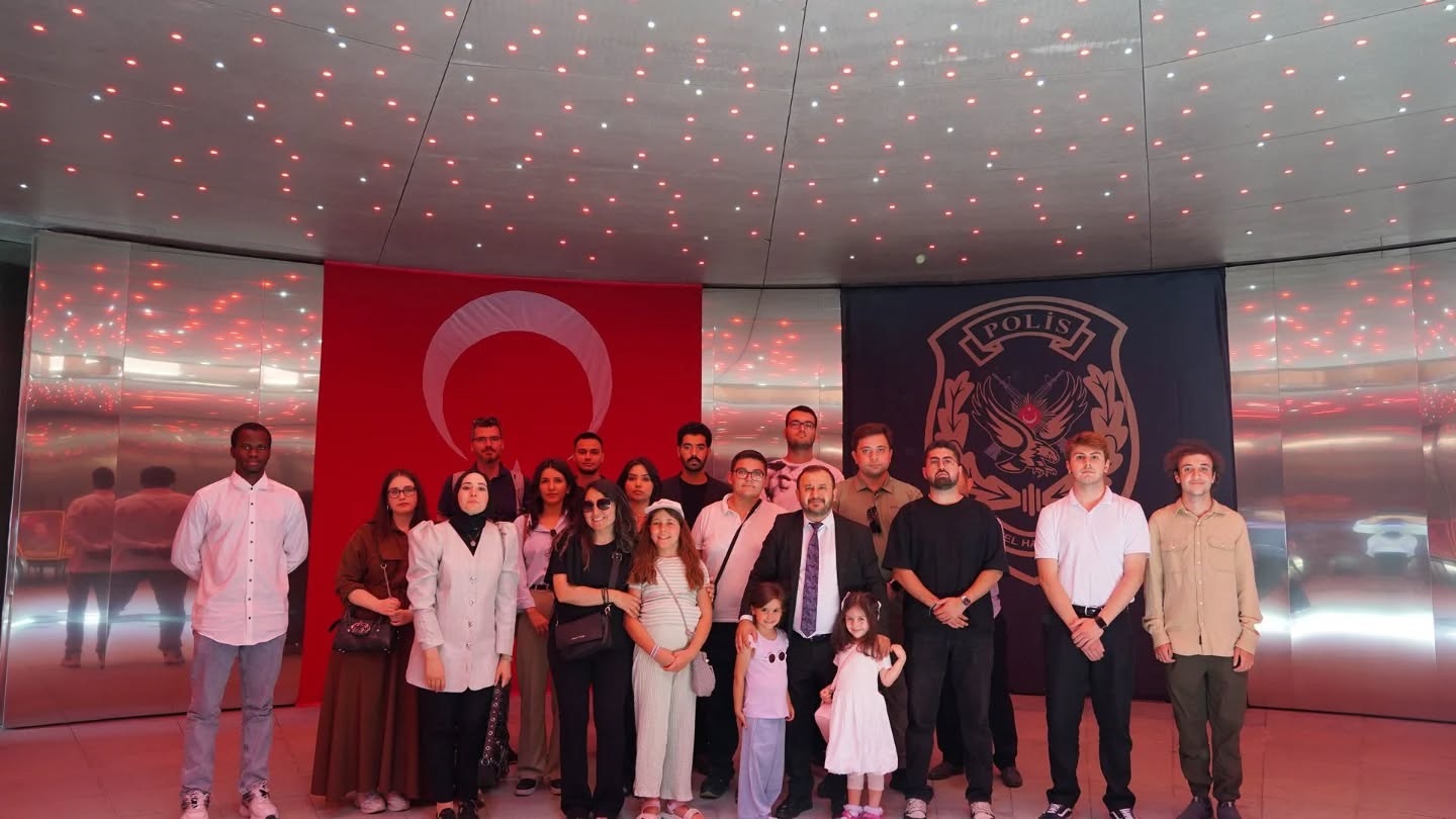 ASBÜ Ailesinden Anıtsal Mekânlara Anlamlı Ziyaret