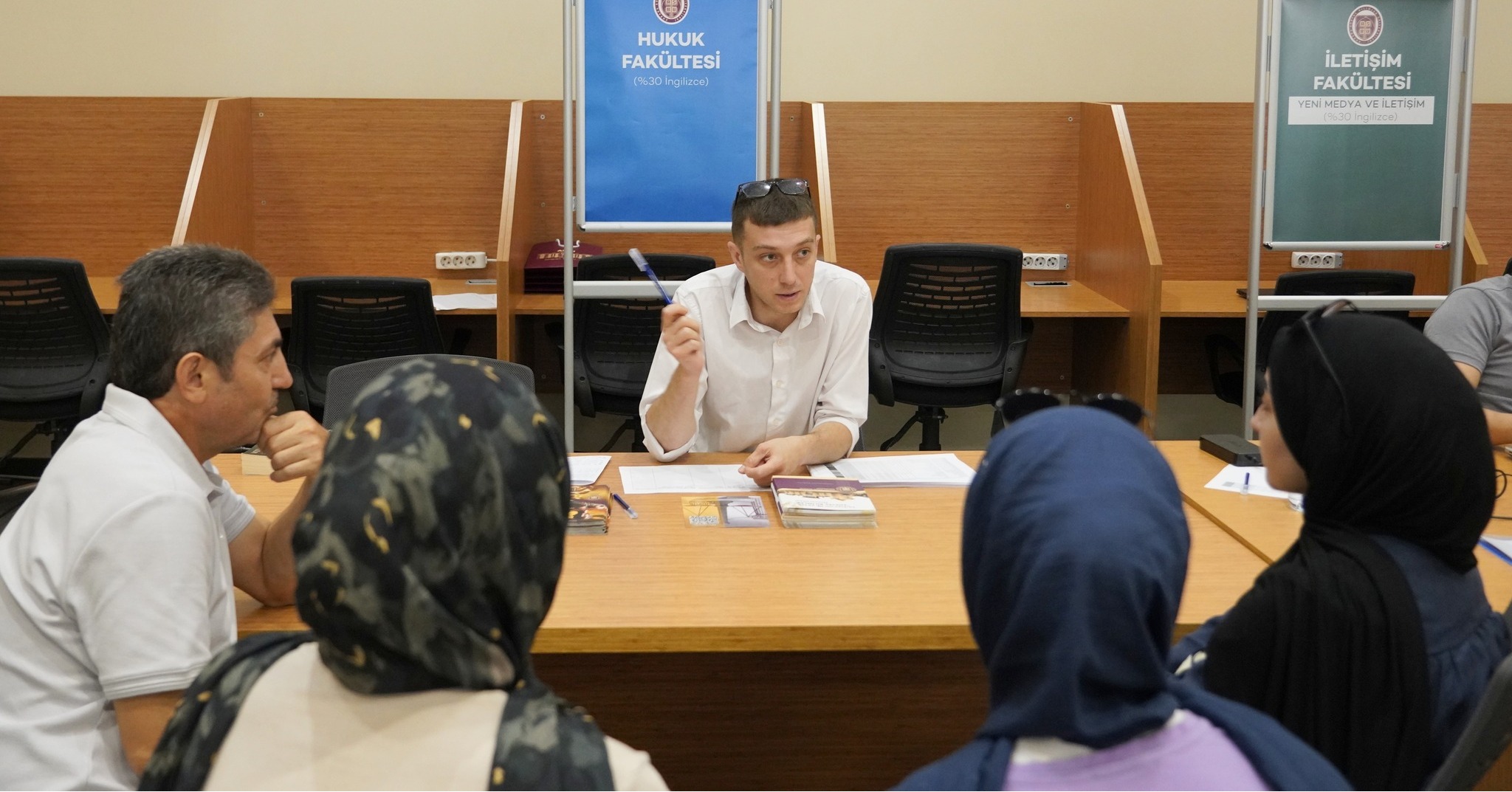 ASBÜ Tanıtım Günleri Devam Ediyor