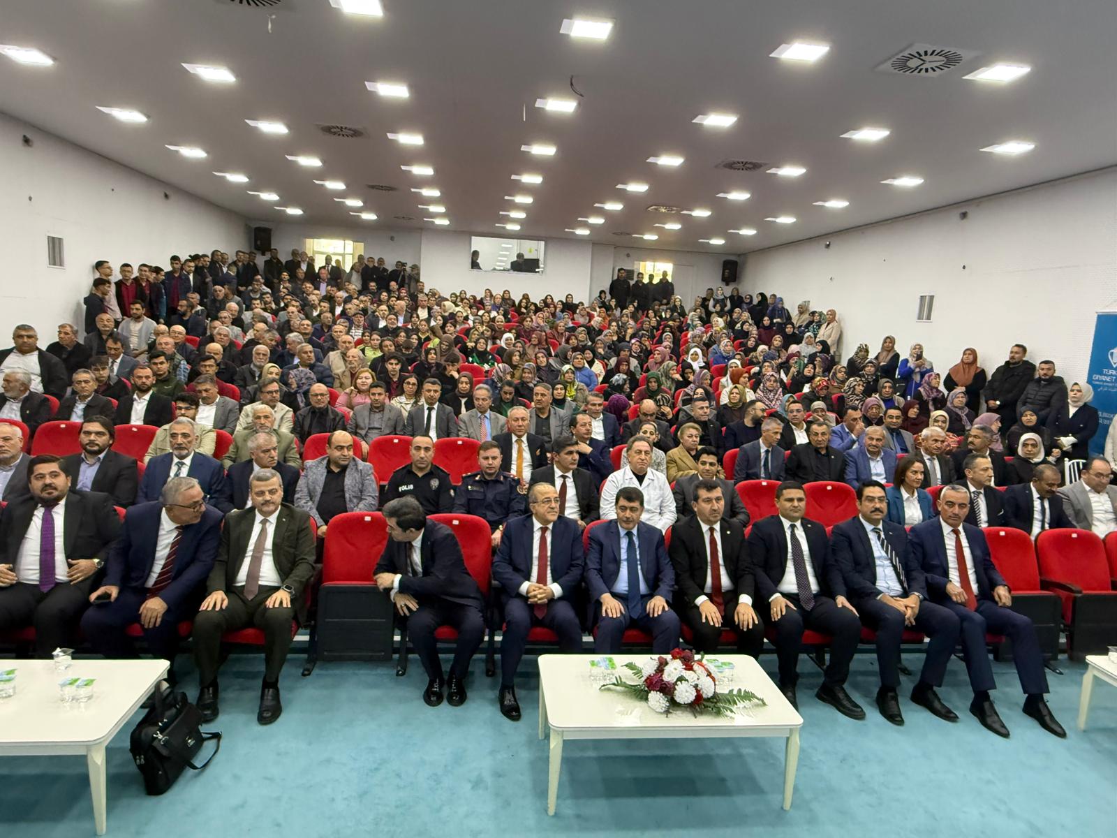 Aziz Mahmud Hüdâyî Hazretleri, Şereflikoçhisar’da Anlamlı Bir Panel ve İlahiler Dinletisiyle Anıldı