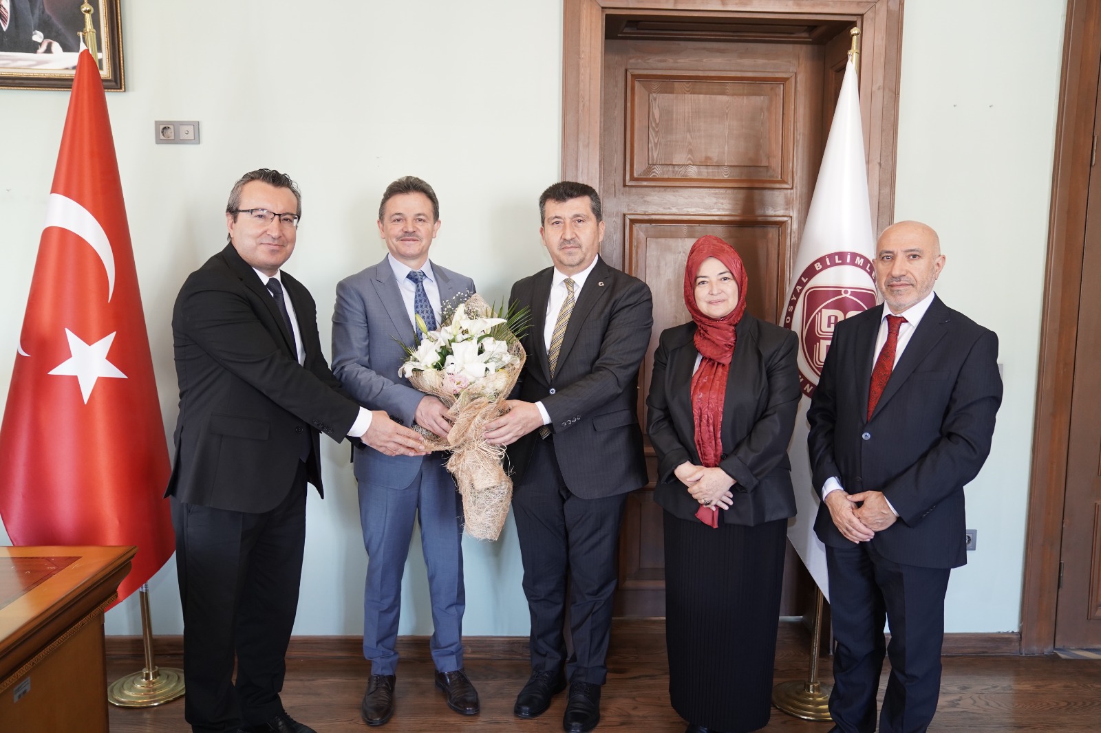 ASBÜ’de Rektör Yardımcılığı Görevinde Devir Teslim Töreni