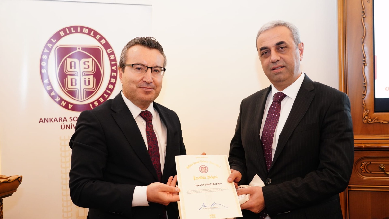  katılımıyla gerçekleştirilen