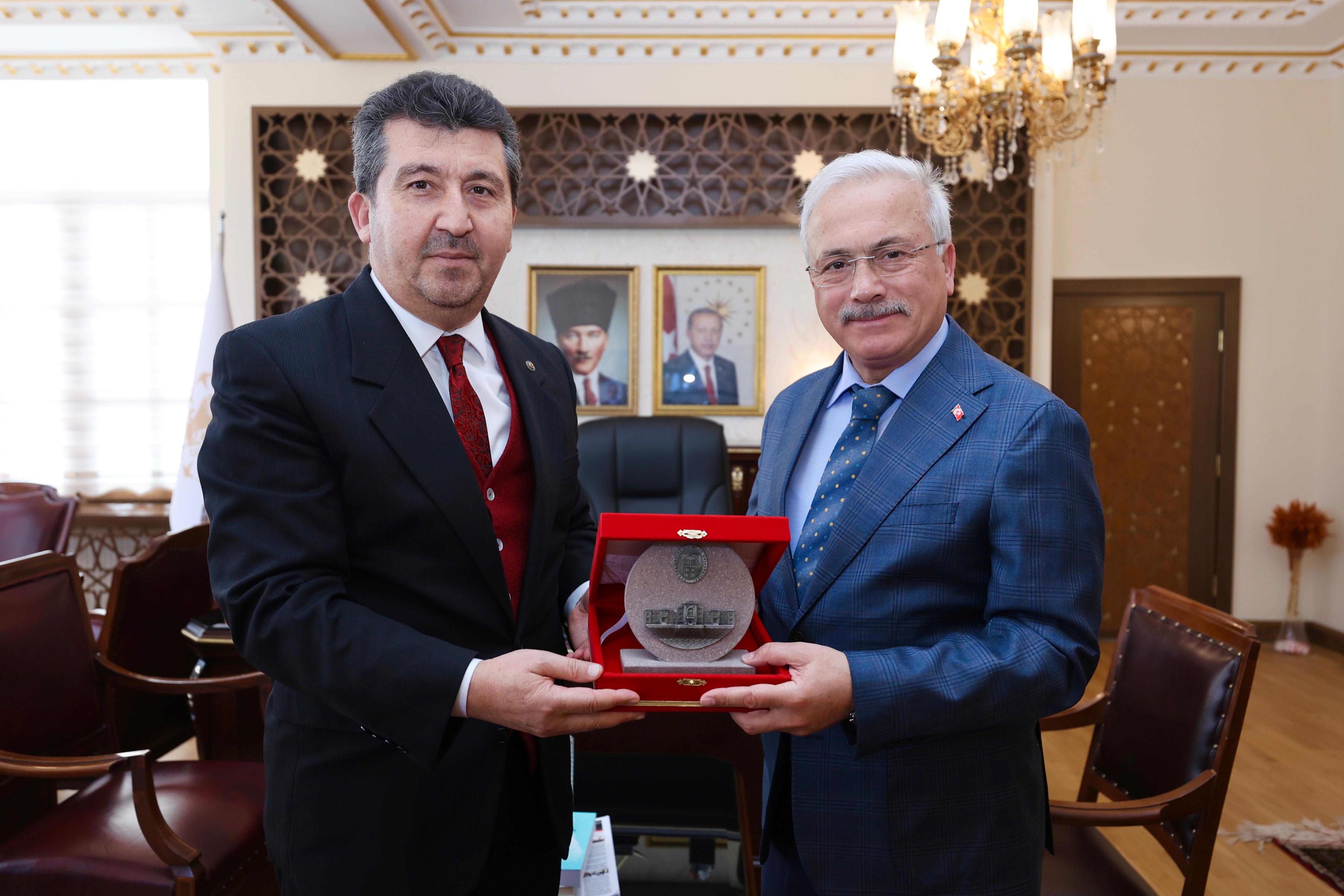 Aksaray Valisi 