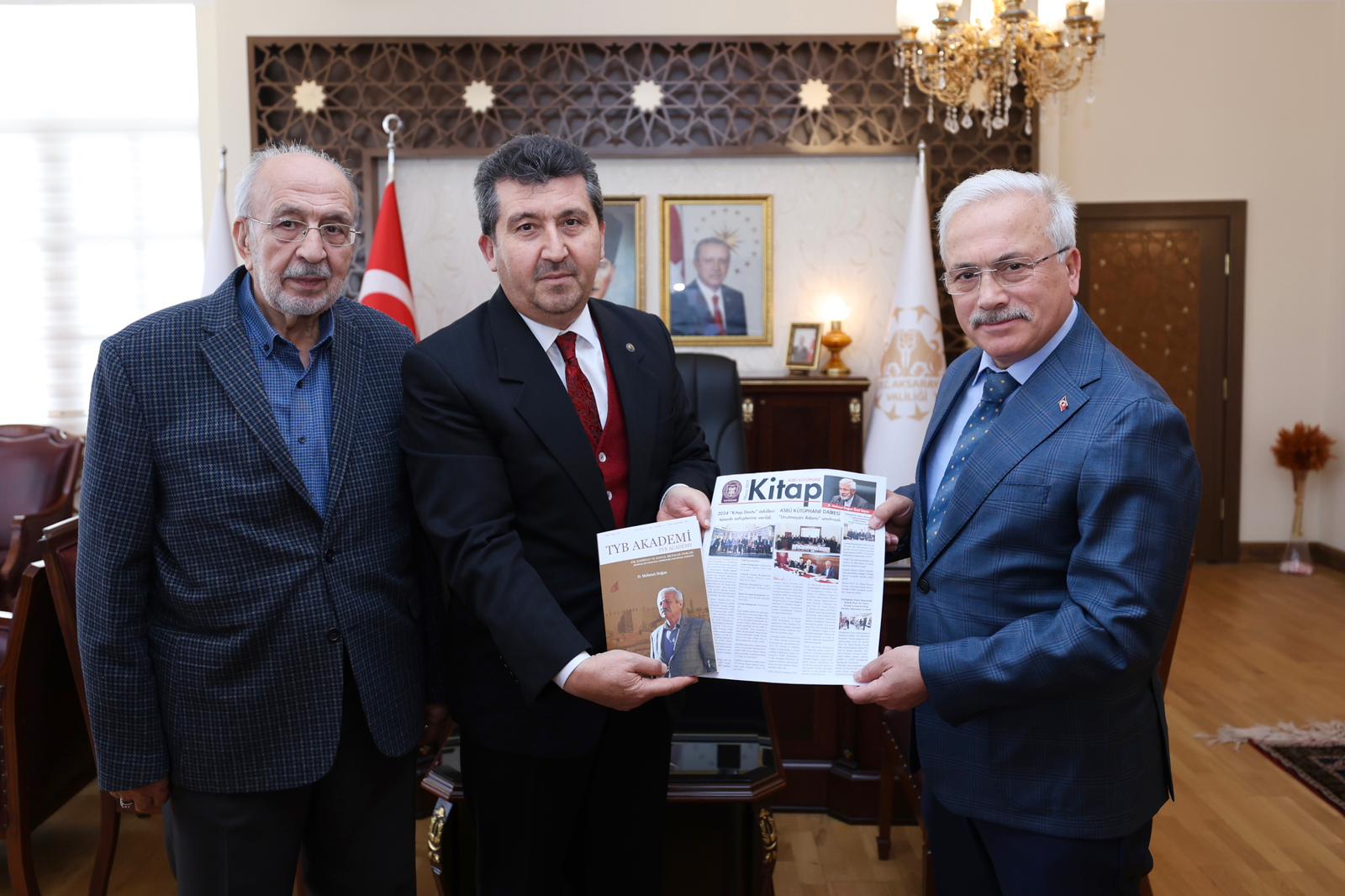 ASBÜ) Rektörü Prof. Dr. Musa Kazım Arıcan,