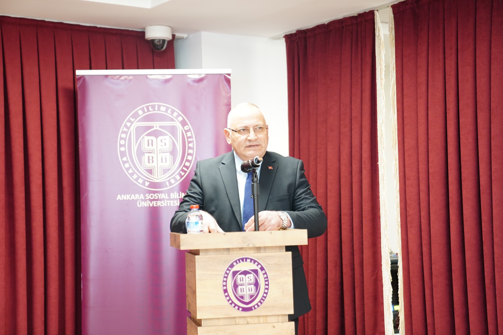 Prof. Dr. Hakan Türkçapar, ASBÜ Genel Sekreteri Saim Durmuş ile ASBÜ Yabancı Diller Meslek Yüksekokulu Müdürü 