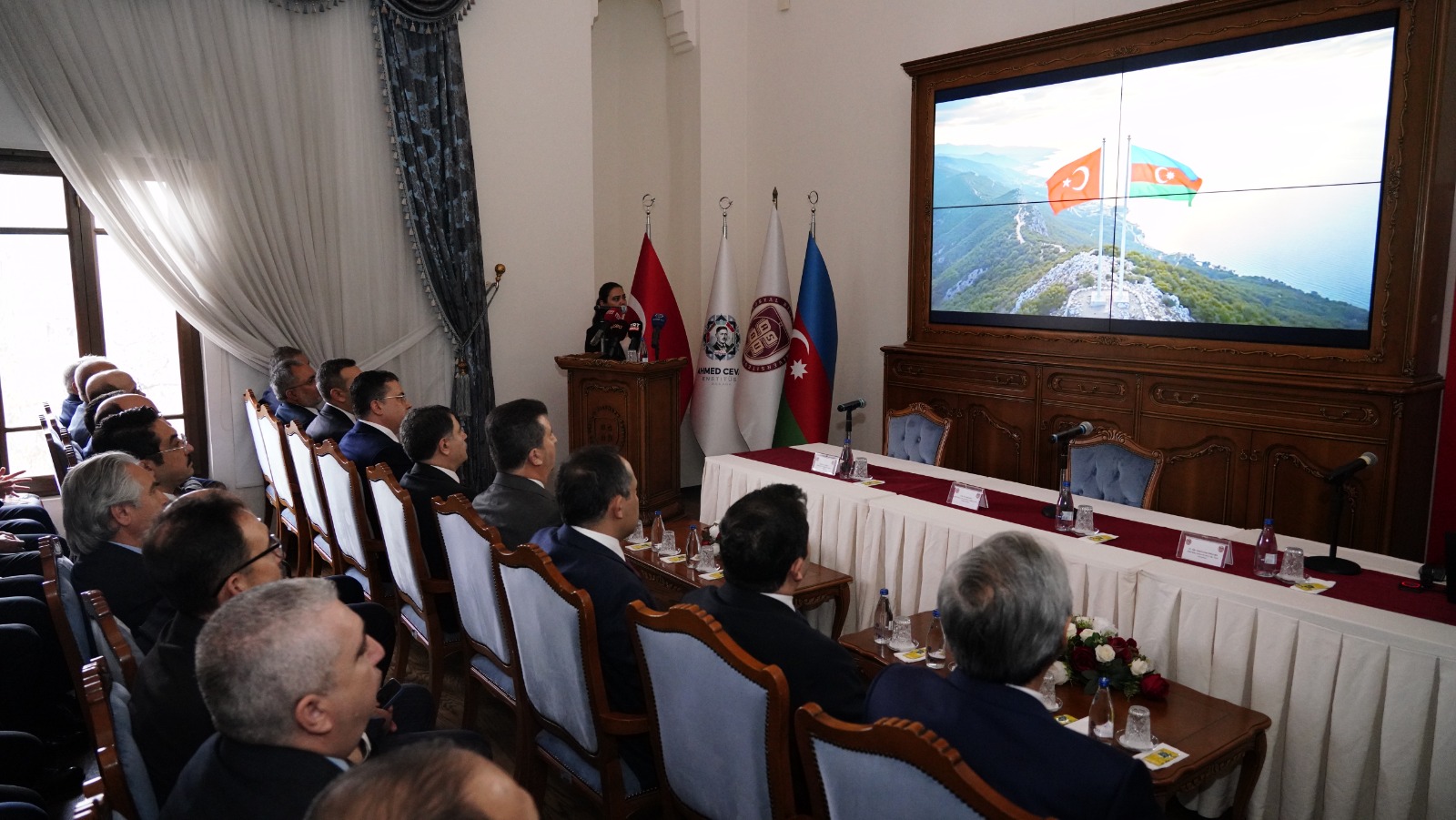İstiklâl Şairleri: 