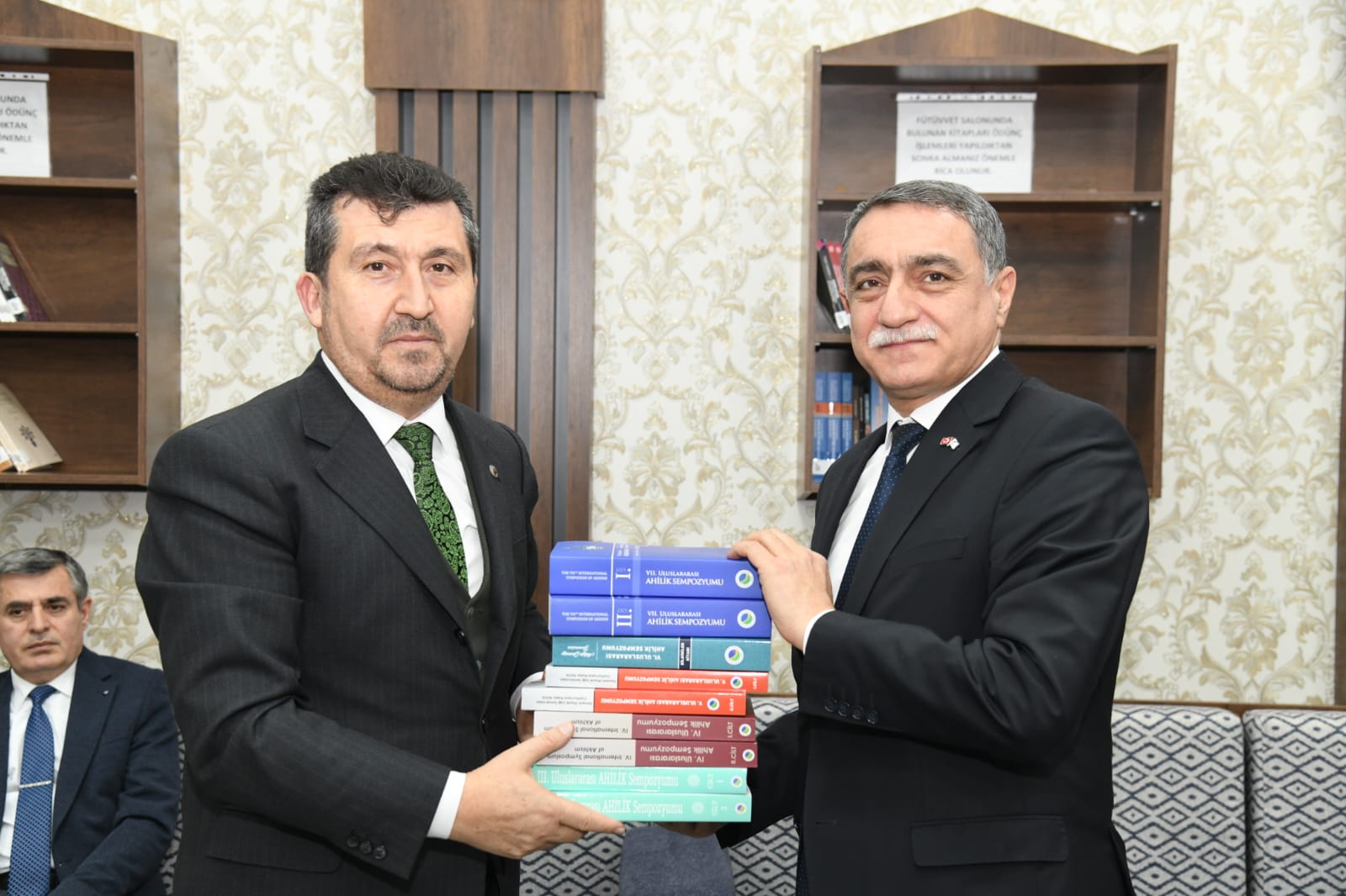 Ahilik geleneğinin günümüz dünyasında yeniden yorumlanması, 