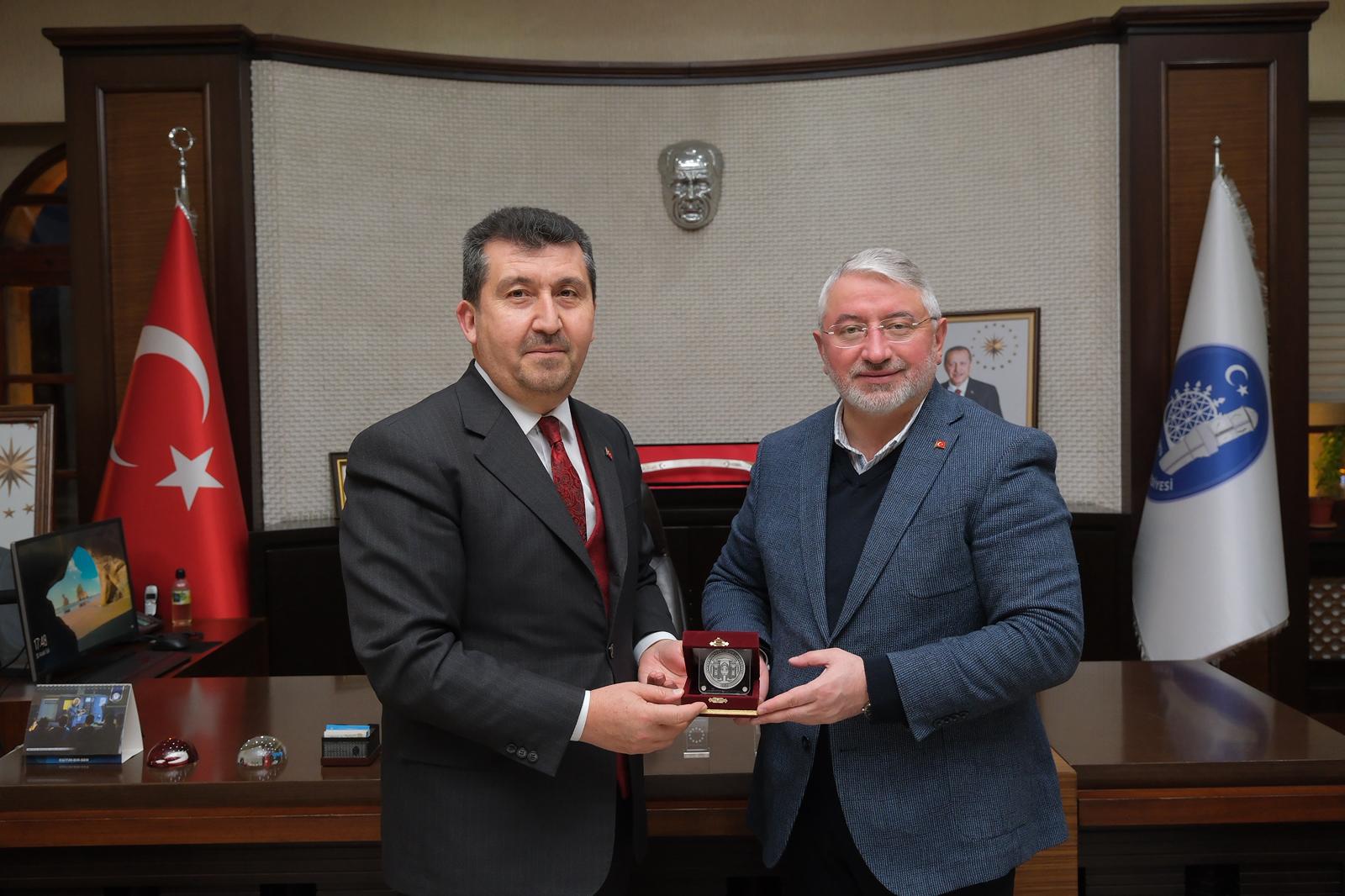 ASBÜ Rektörü Prof. Dr. Arıcan'dan 