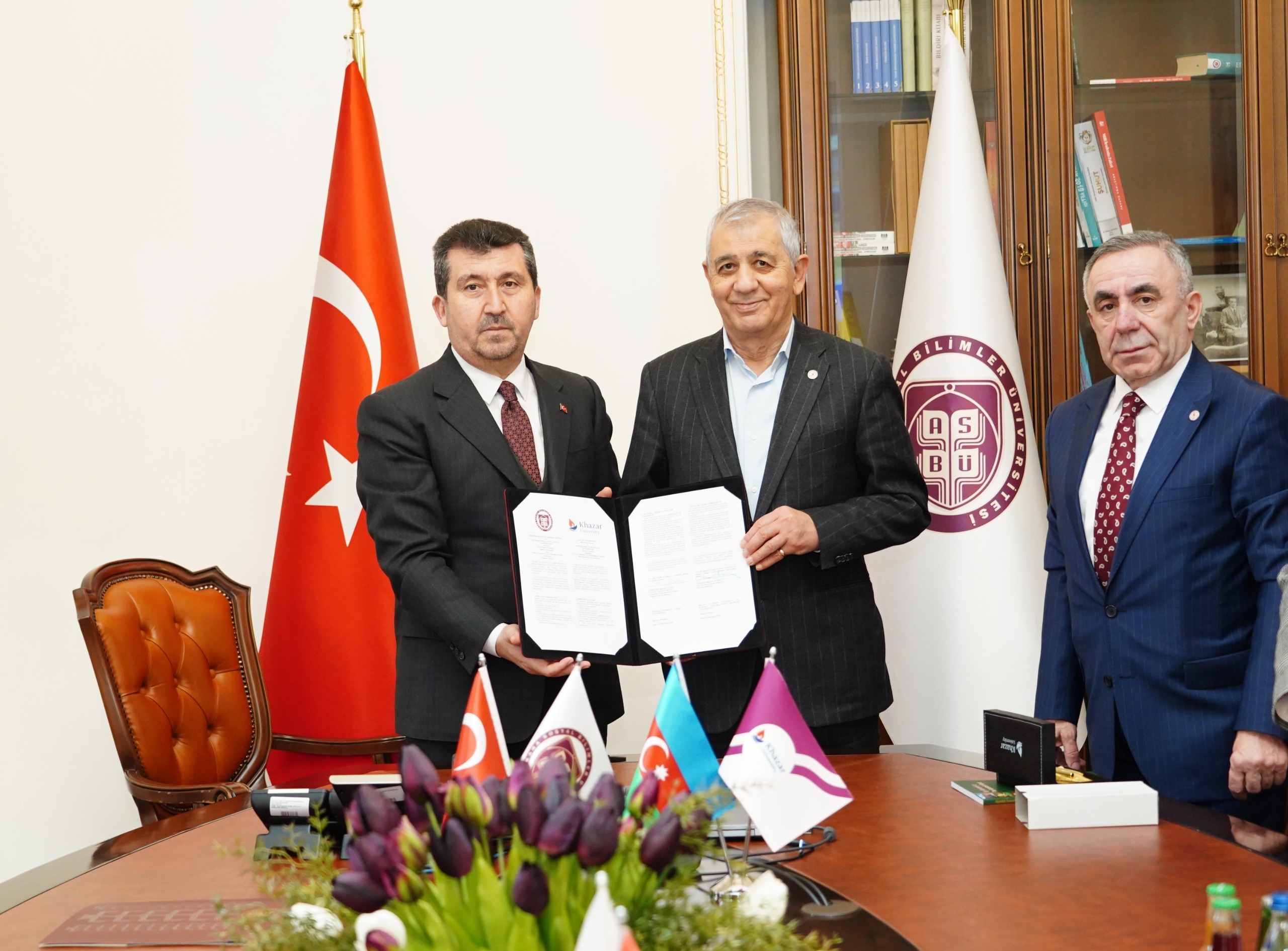 Üniversitesi ile