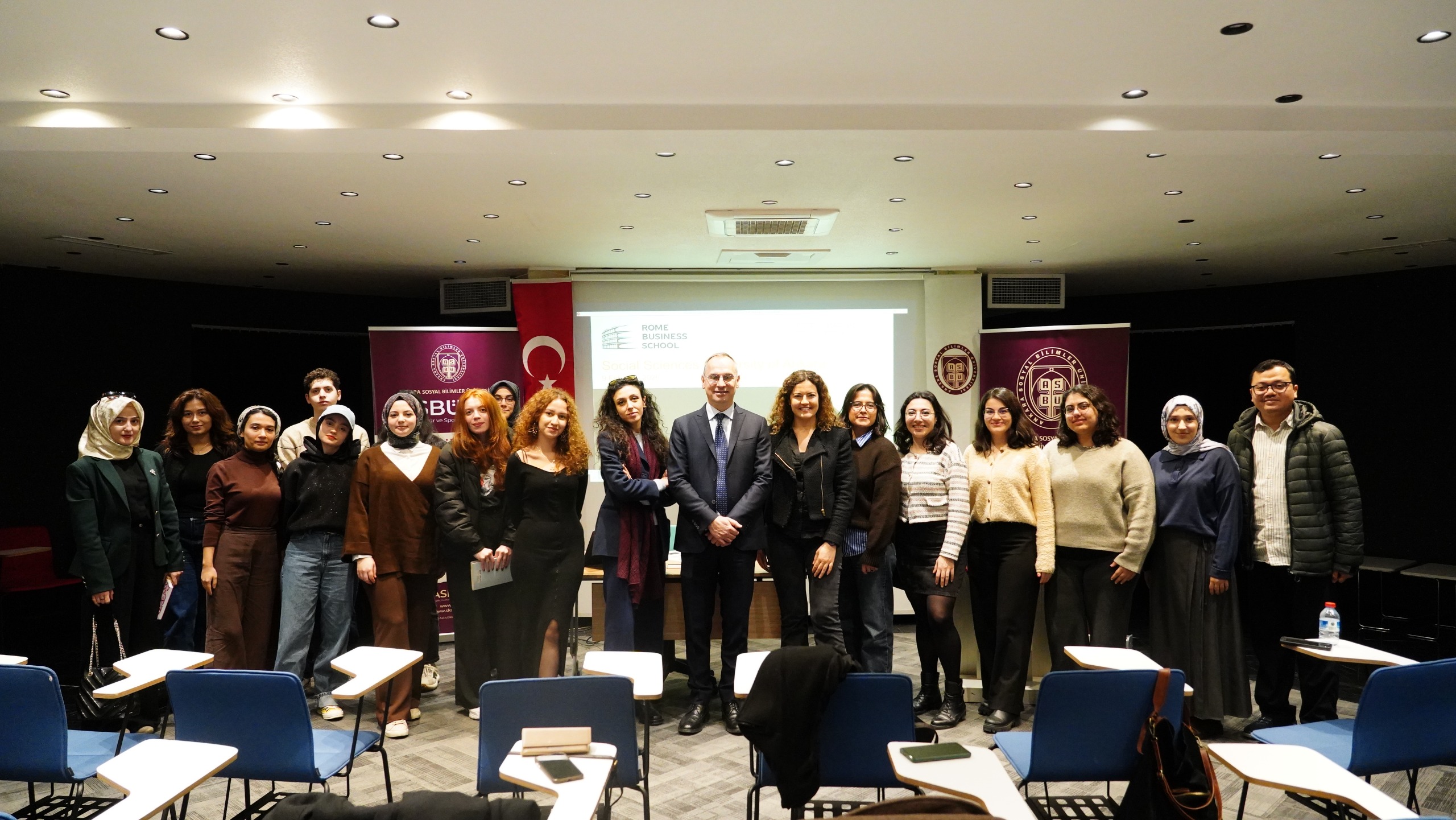 Rome Business School Tarafından Üniversitemizde Seminer Düzenlendi  Ankara Sosyal Bilimler Üniversitesi’nde 9 Şubat 2026 Pazartesi günü Sümerbank Etkinlik Salonu’nda Rome Business School tarafından seminer programı düzenlendi.
