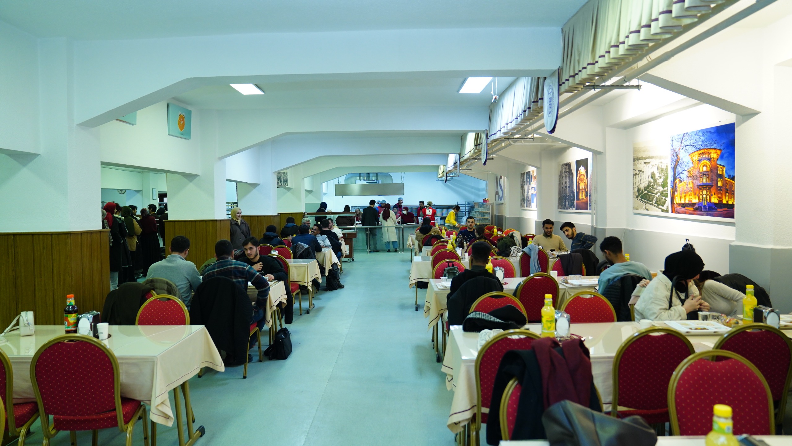 ⁷Gönül Köprüleri İftar Sofrasında Kuruldu: Gençlikle Baş Başa Bir Ramazan Akşamı
