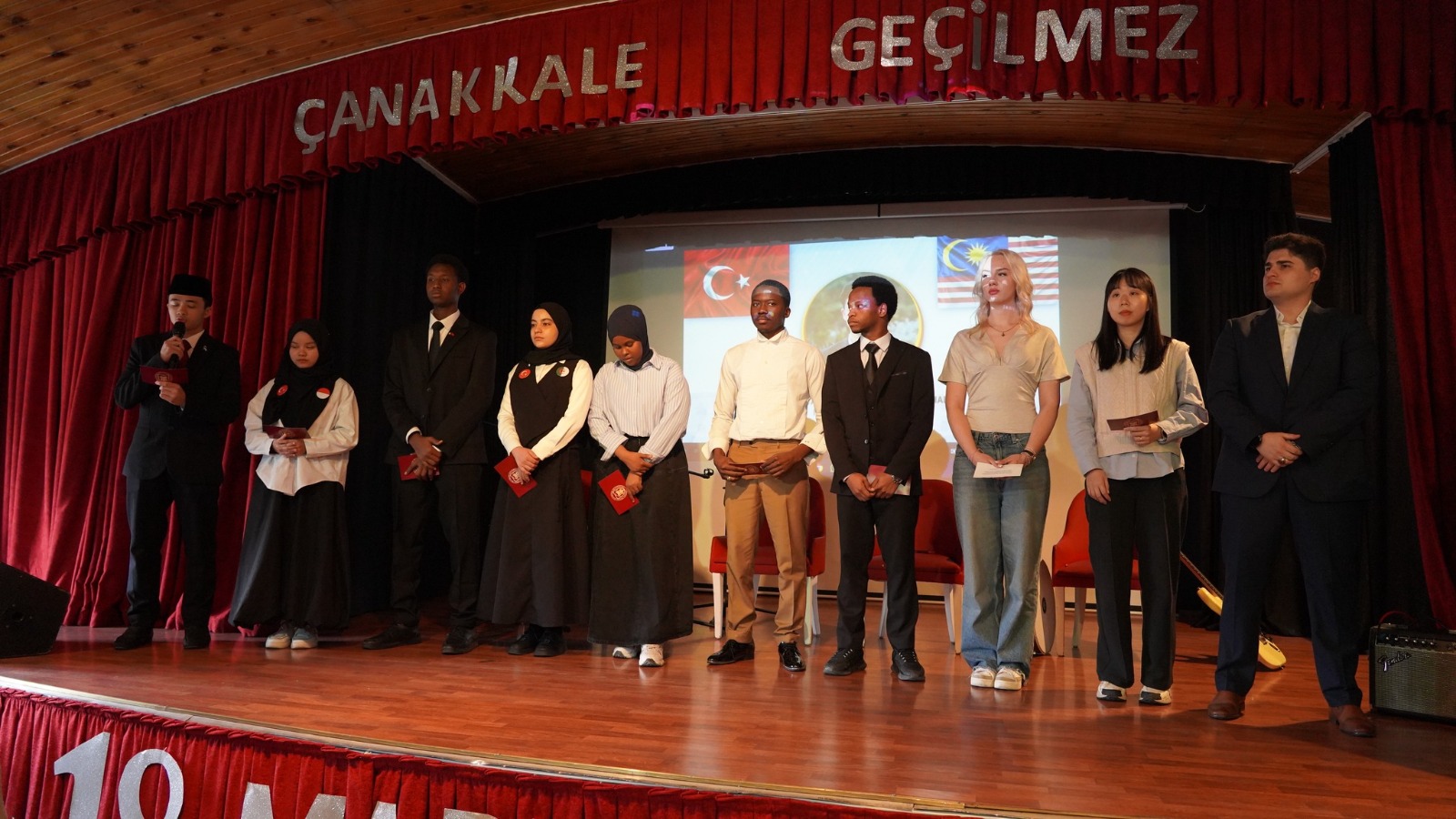 Öğrencilerinden 