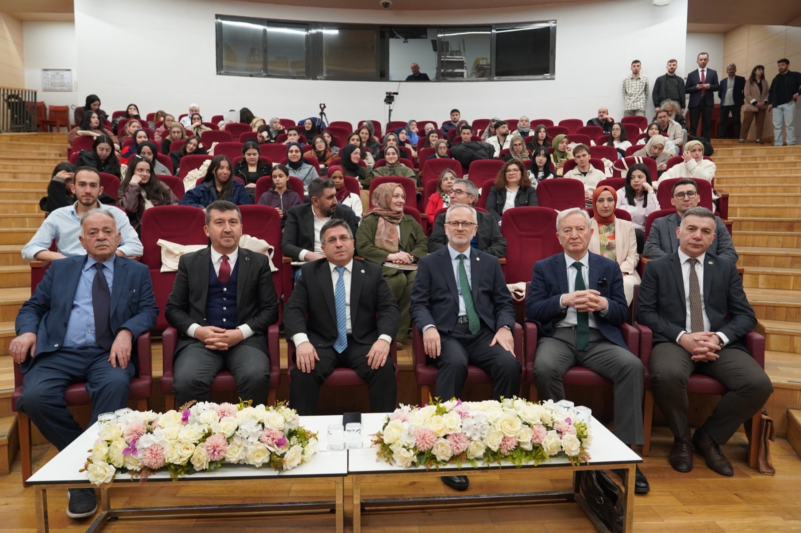 Payitahtta Direnişin Sesi: "4 Şehir 4 Mekân 4 Âkif" Sempozyumu İstanbul’da Düzenlendi