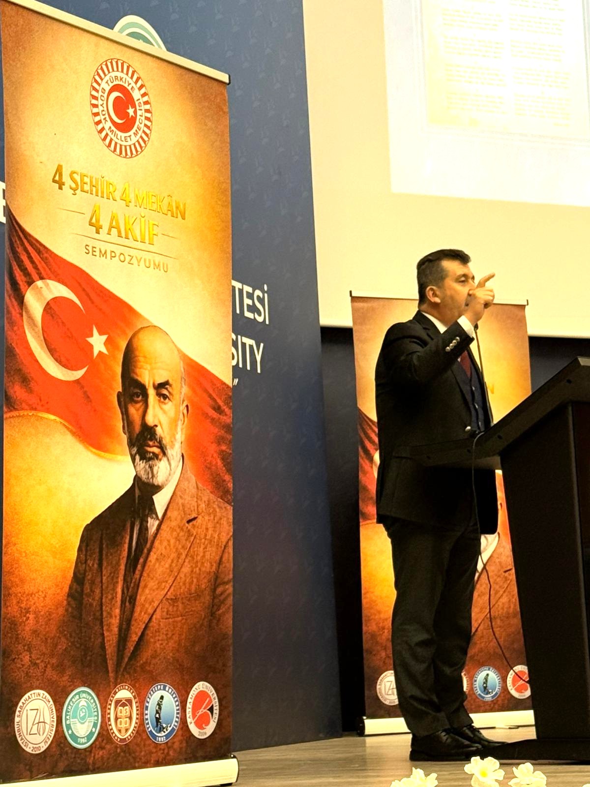 Büyük 