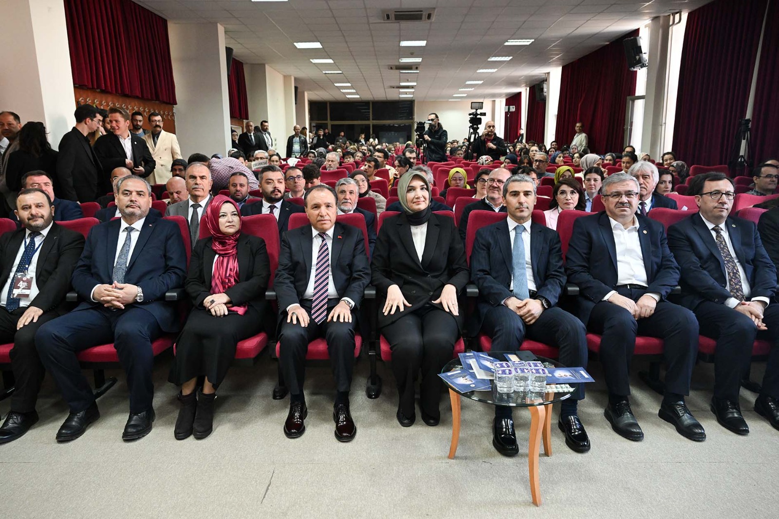 Üçüncü Oturumu 