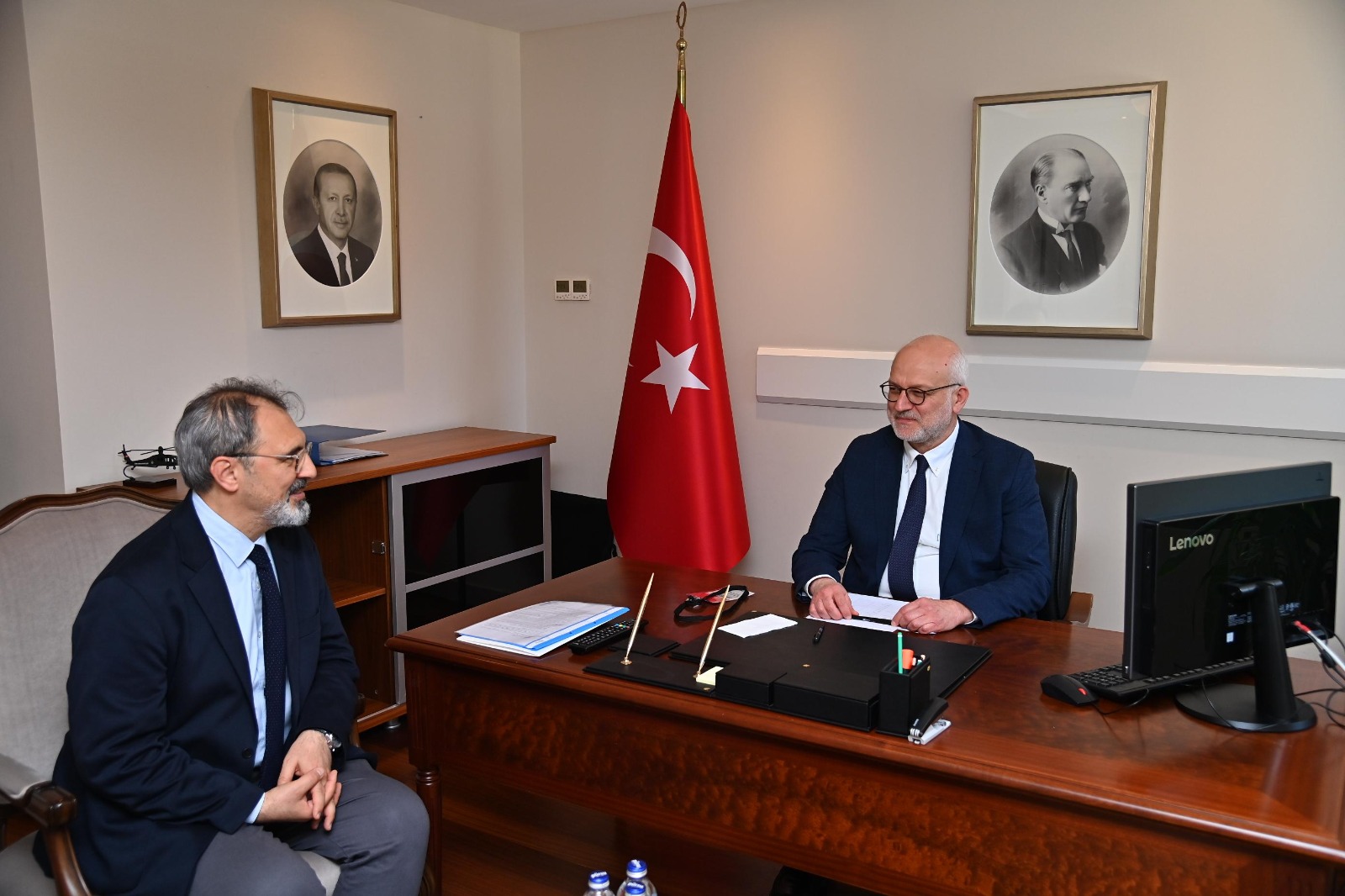 Yardımcısı 